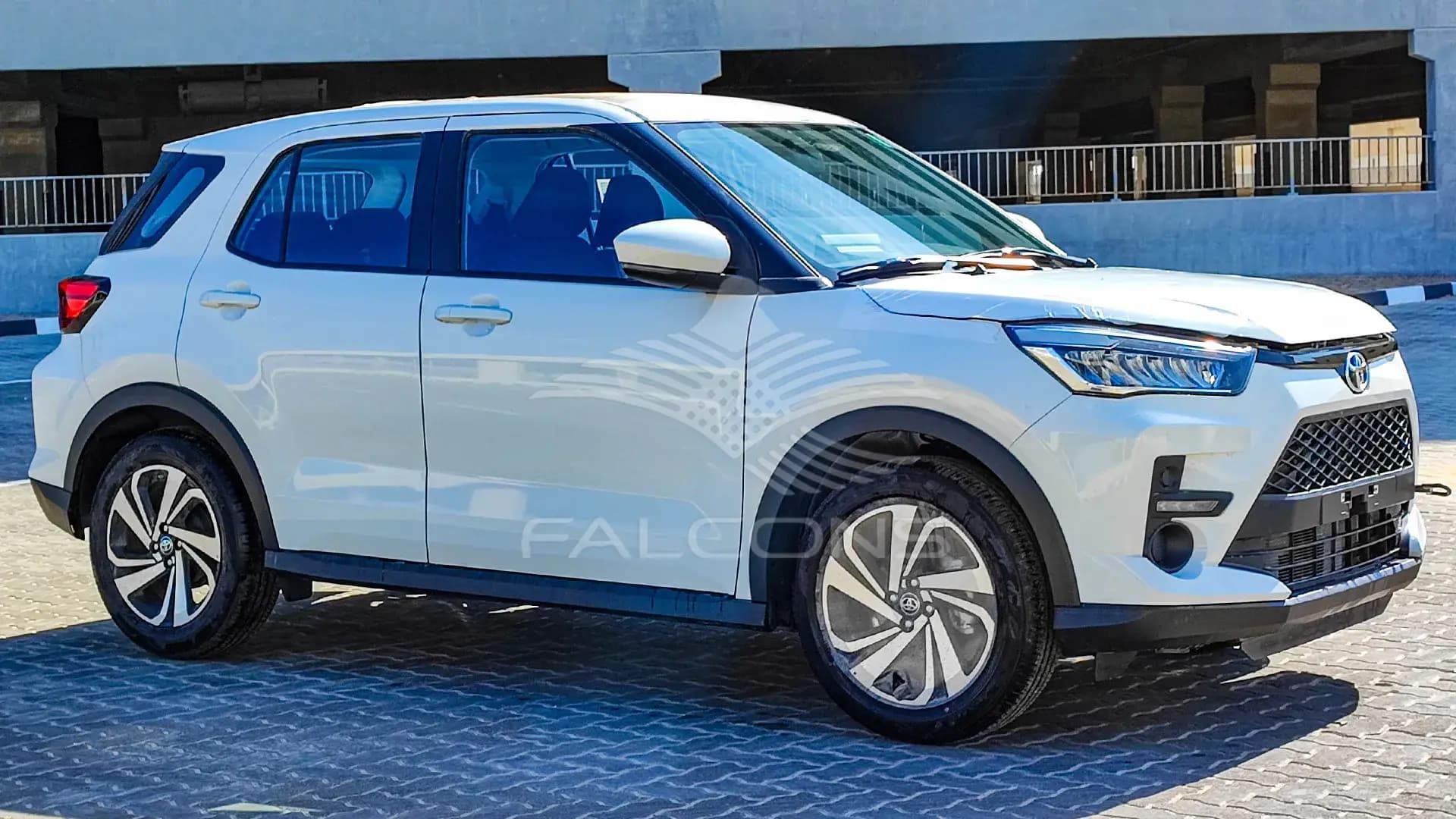 1.0T - G AT - Image 5