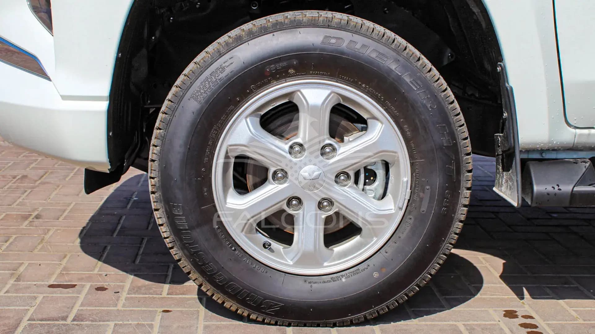 2.5L D DC 4WD CHROME MT - Image 10