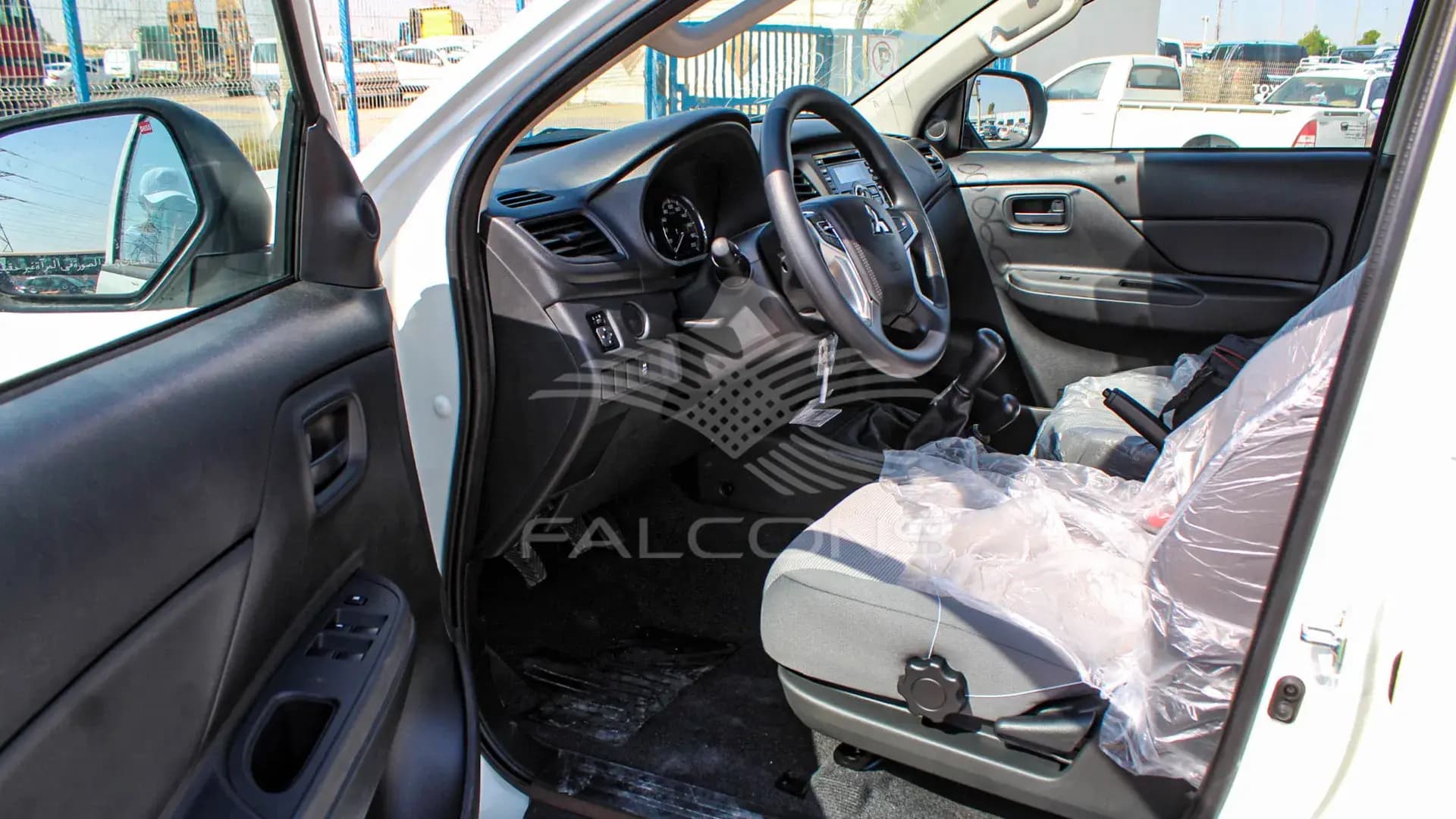 2.5L D DC 4WD CHROME MT - Image 11