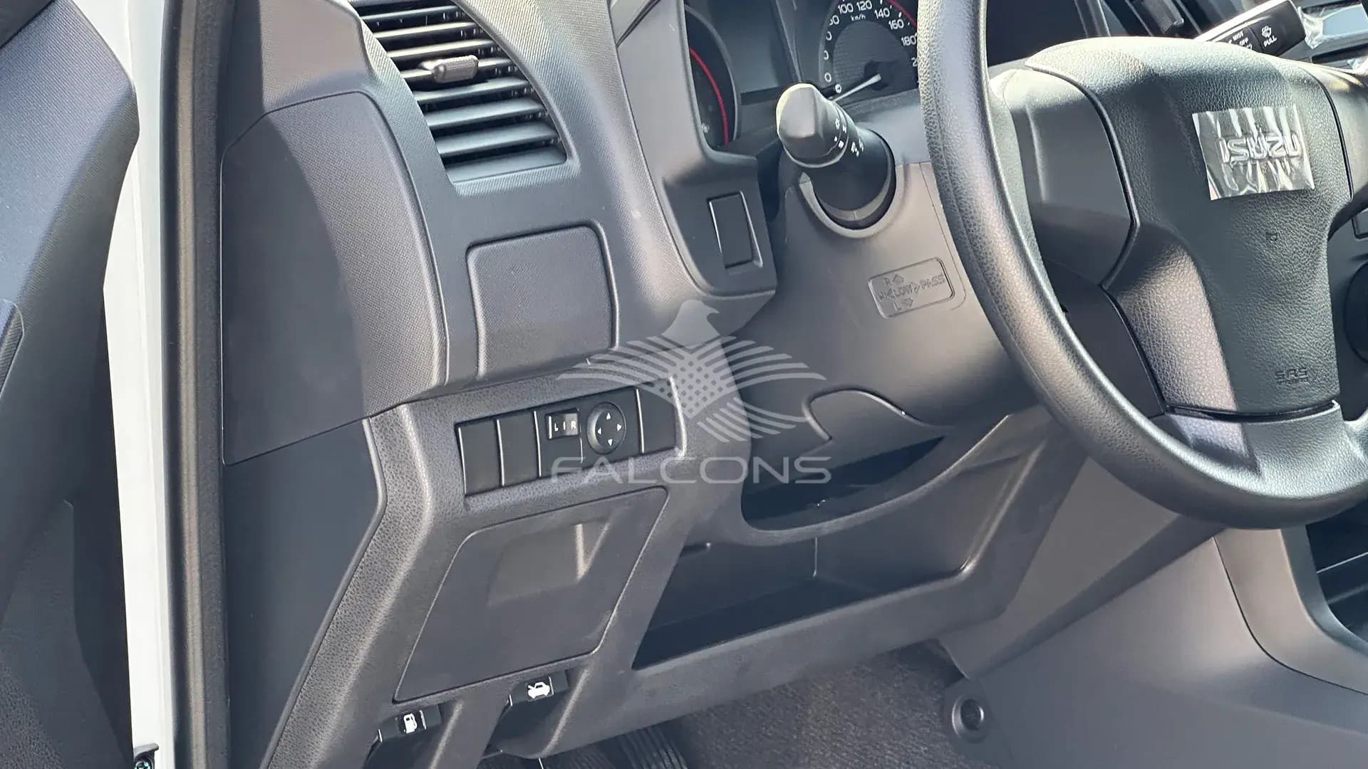 2.5L D DC 4x4 PWR A/W MID MT - Image 14