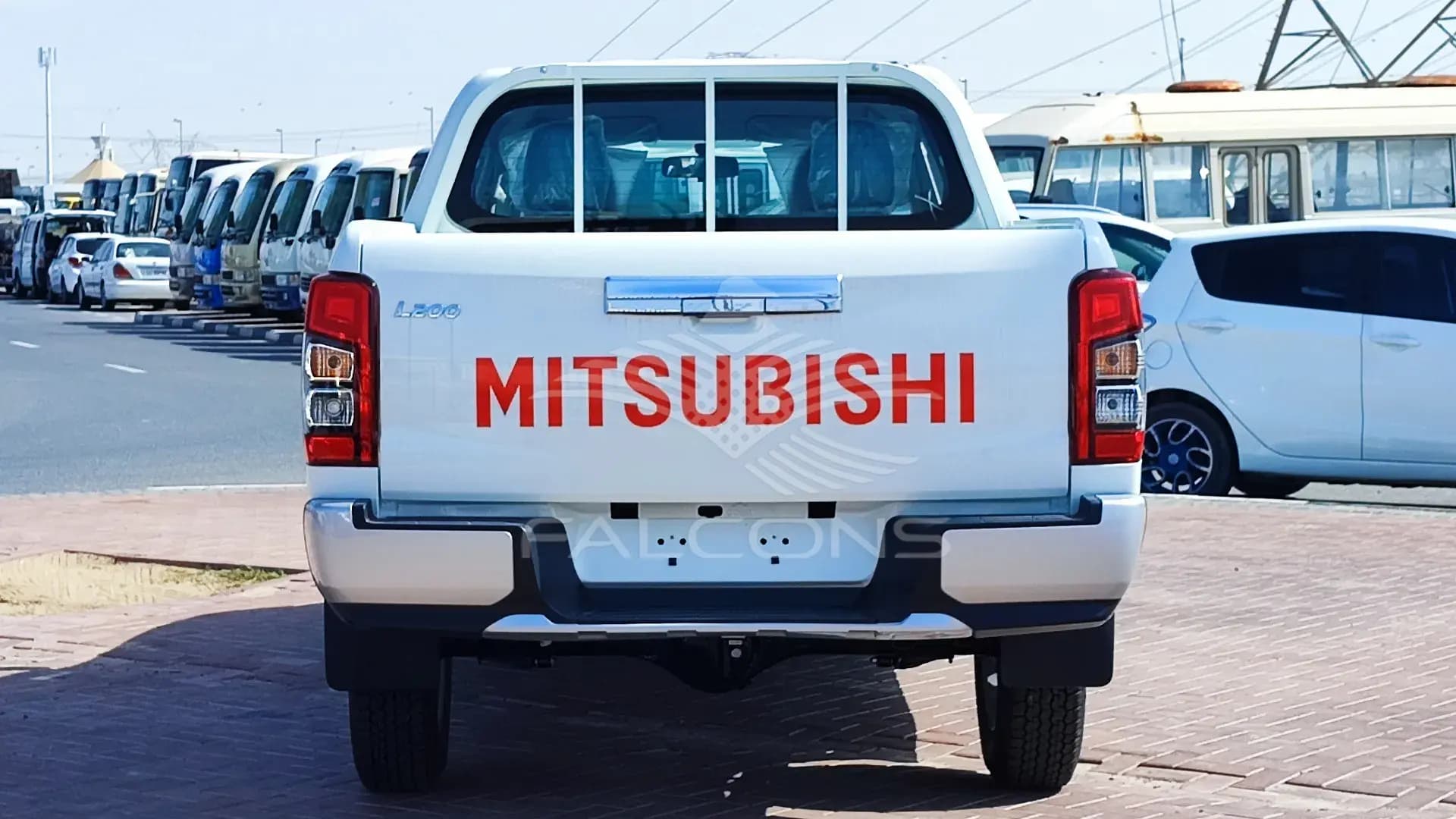 2.5L DC 4WD CHROME WITHOUT BED LINER MT - Image 3