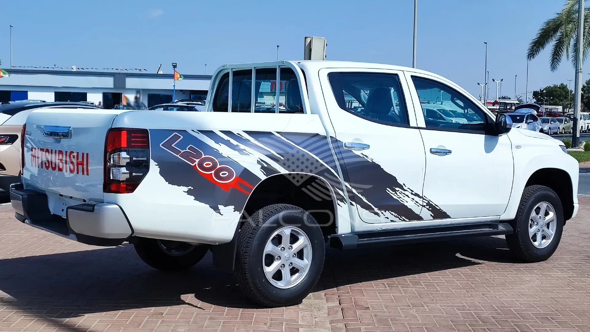 2.5L DC 4WD CHROME WITHOUT BED LINER MT - Image 5