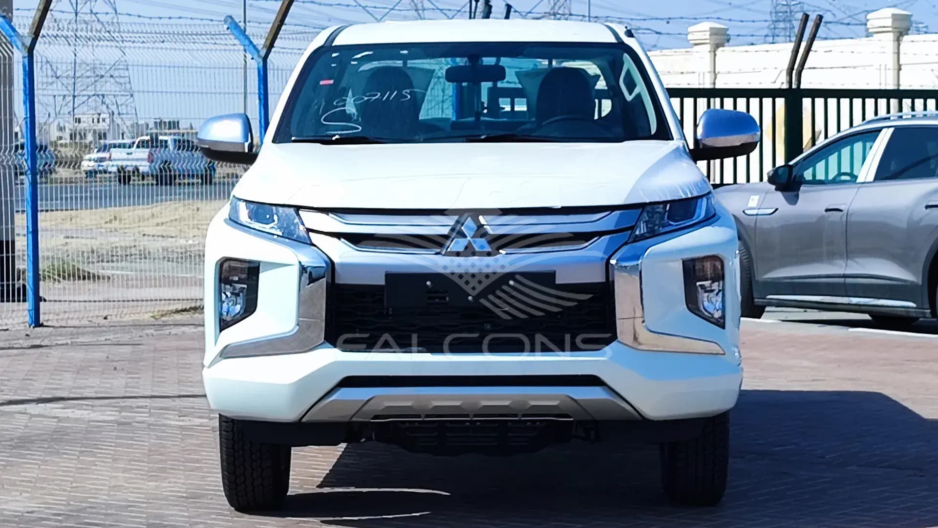 2.5L DC 4WD CHROME WITHOUT BED LINER MT - Image 7