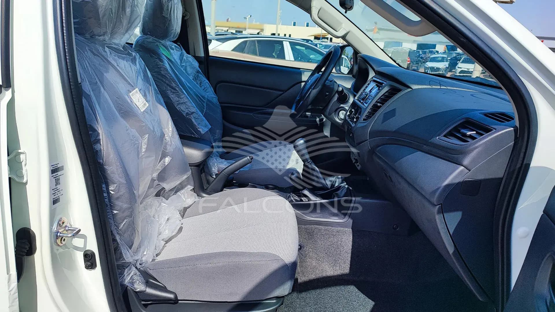 2.5L DC 4WD CHROME WITHOUT BED LINER MT - Image 11