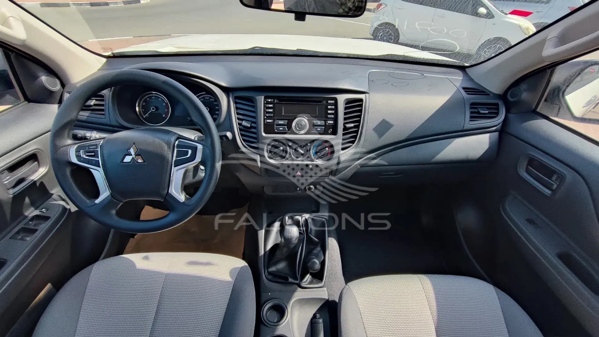 2.5L DC 4WD CHROME WITHOUT BED LINER MT - Image 15