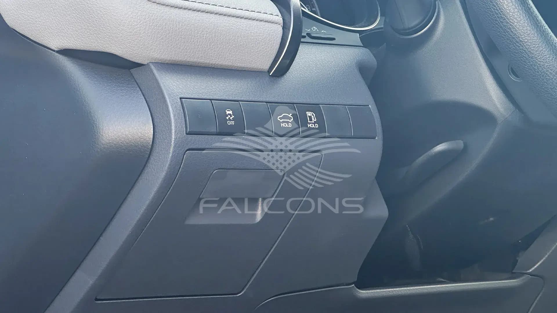 2.5L LE 5 seater AC - DAB ABS AT - Image 13