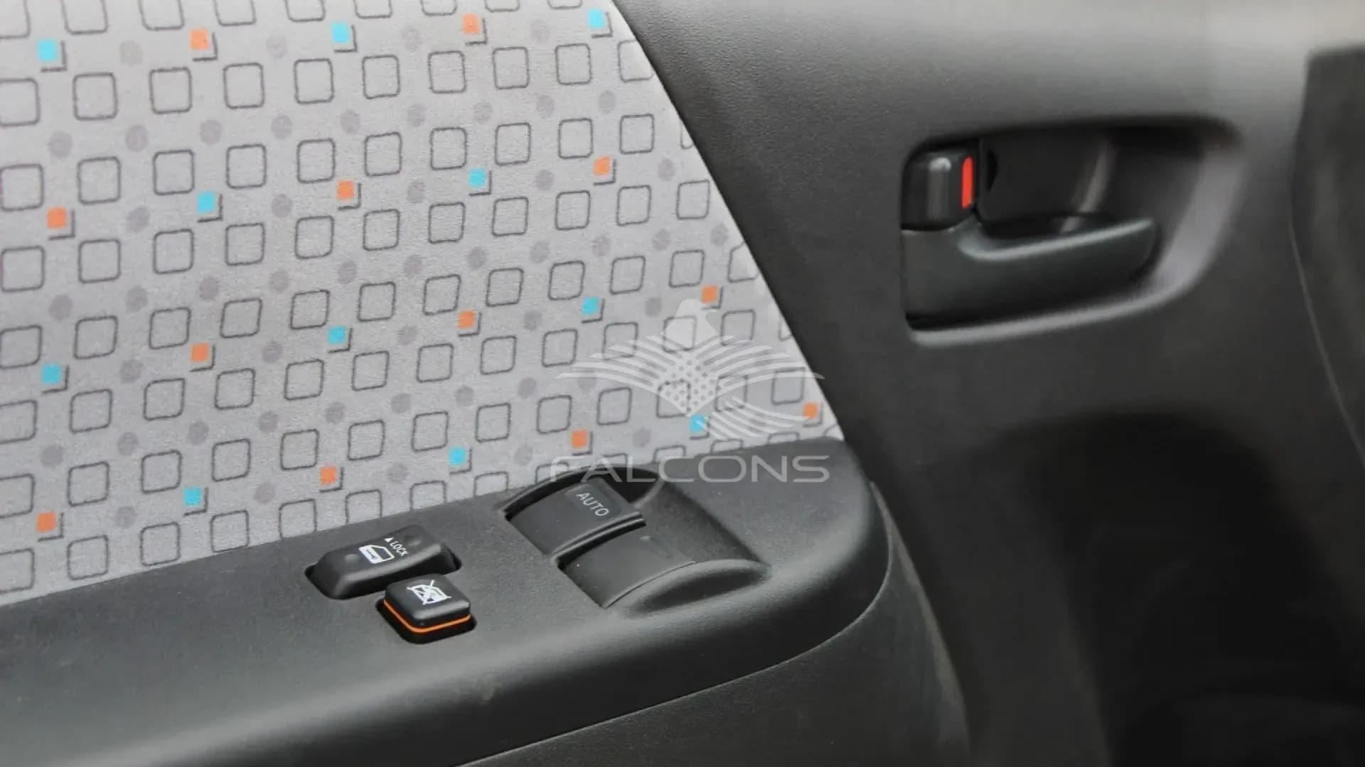 2.5L MT 2025 - Image 8