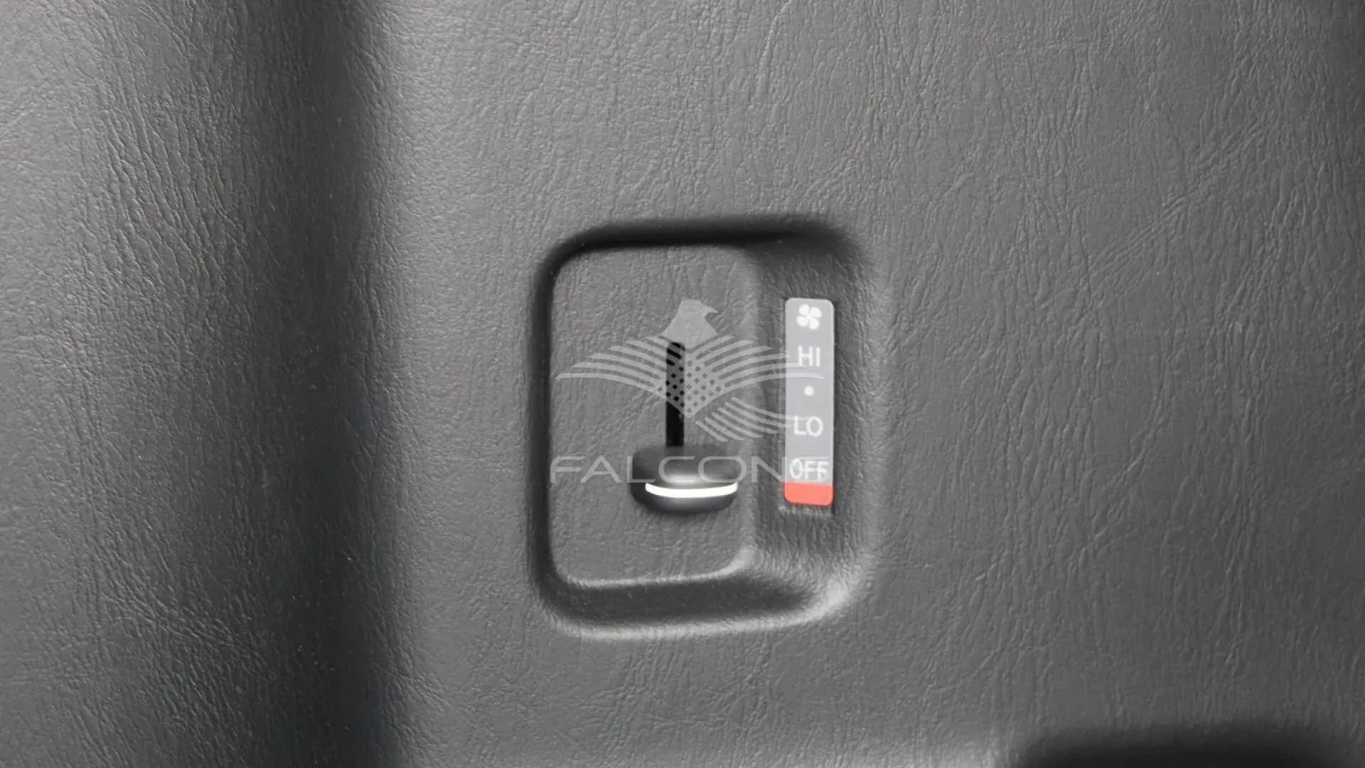 2.5L MT 2025 - Image 18