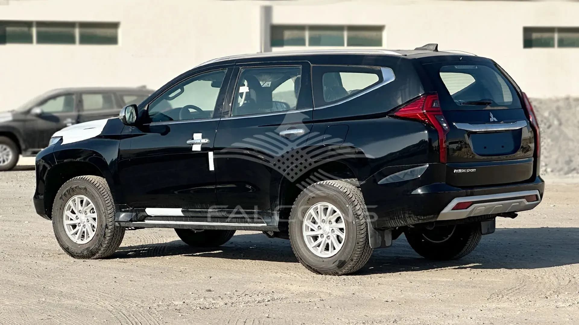 2.5L SPORT GLX 4WD DIESEL 5AT - Image 2