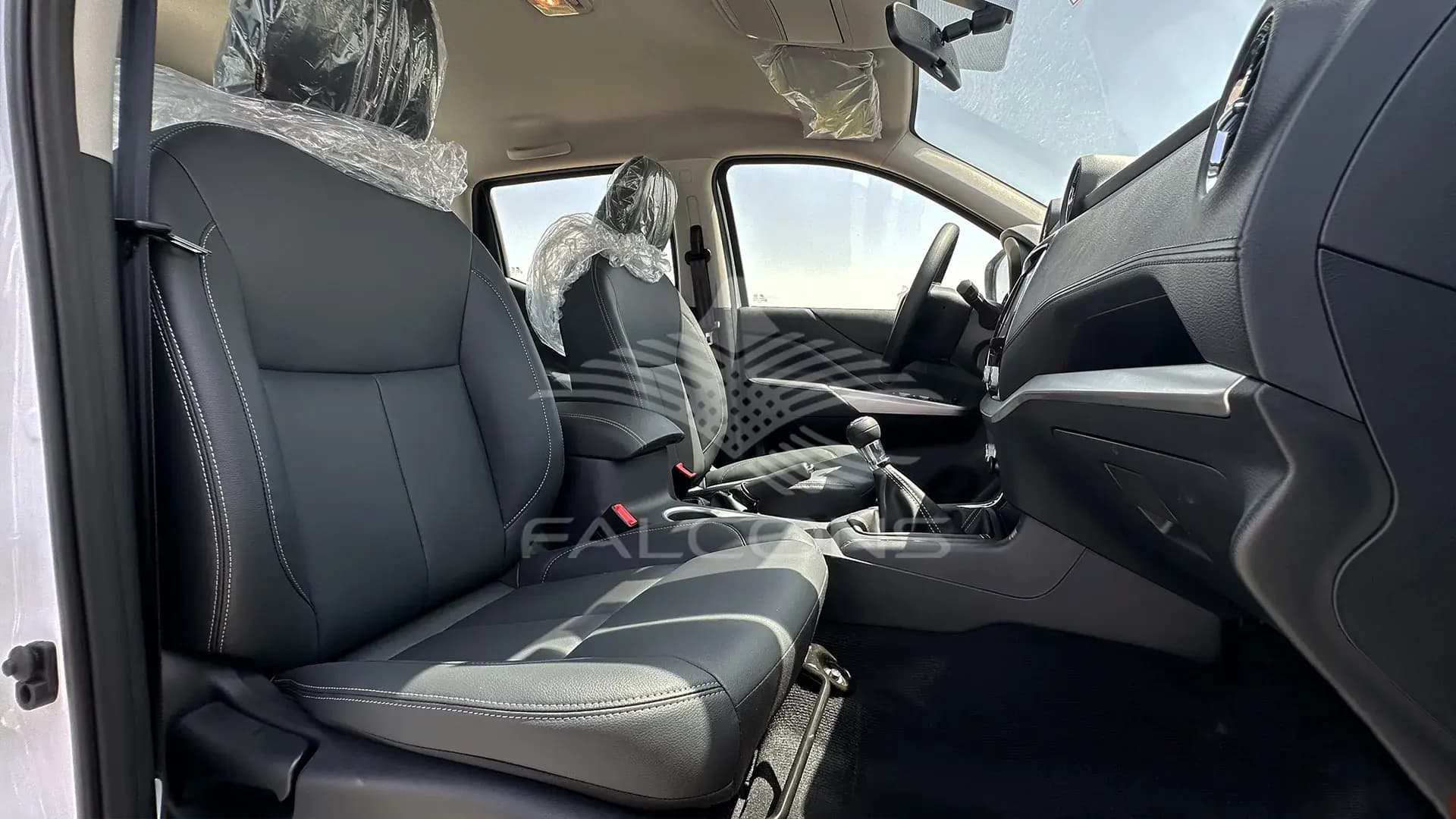 2.5L STD 4x4 5MT - Image 11