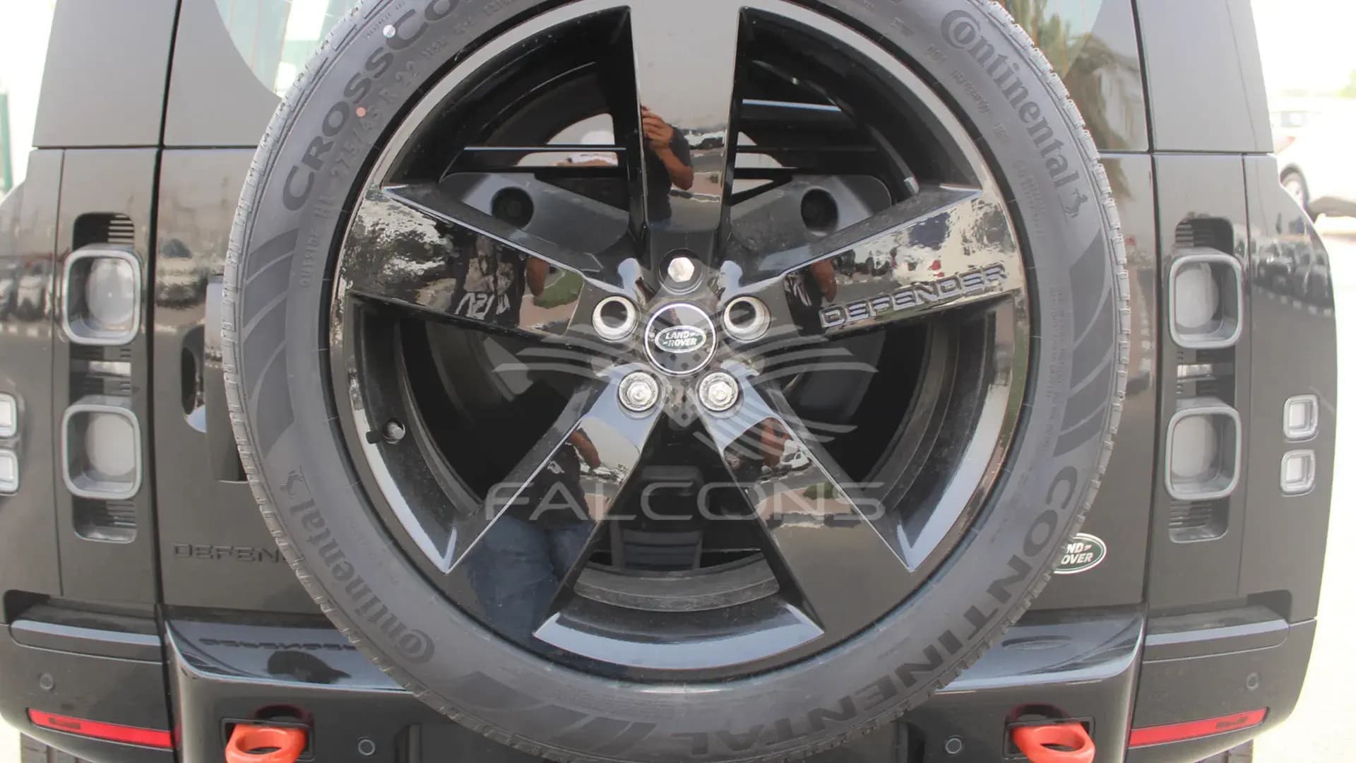 3.0L 110 P400 X EDITION AT - Image 12