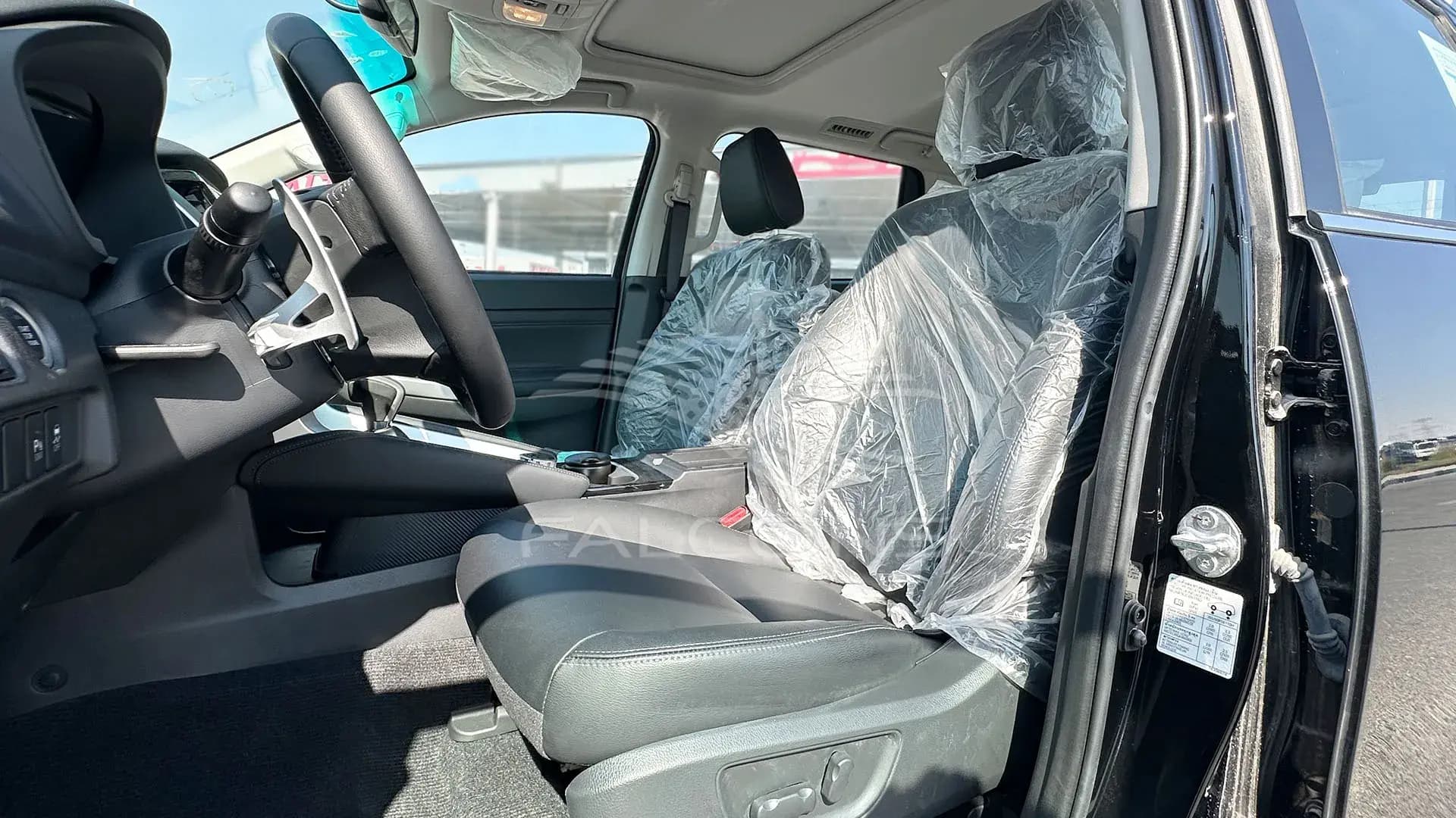 3.0L SPORT MID 4WD 7-STR GCC Specs AT - Image 9