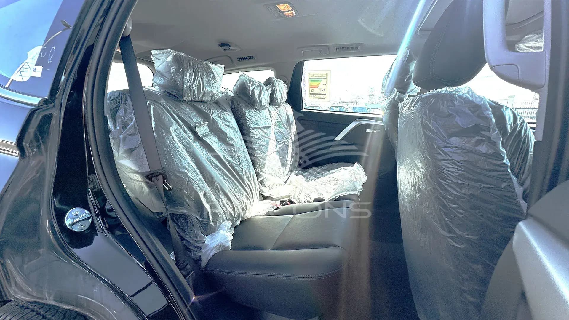 3.0L SPORT MID 4WD 7-STR GCC Specs AT - Image 10