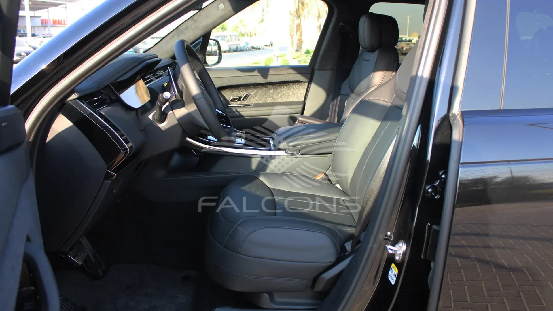 3.0L Sport Petrol P400 Autobiography AT - Image 9