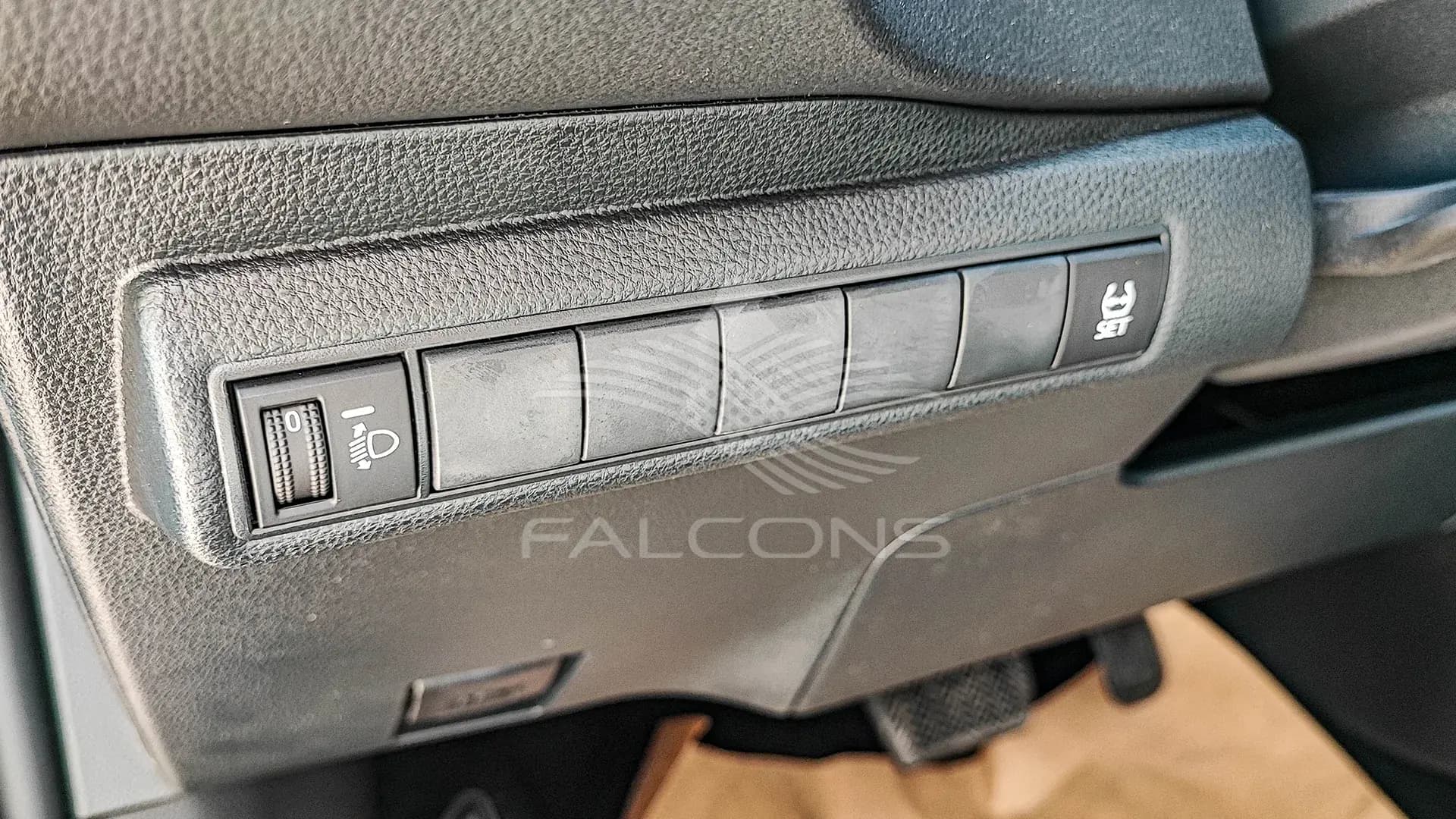 1.6L Basic AT - Image 13