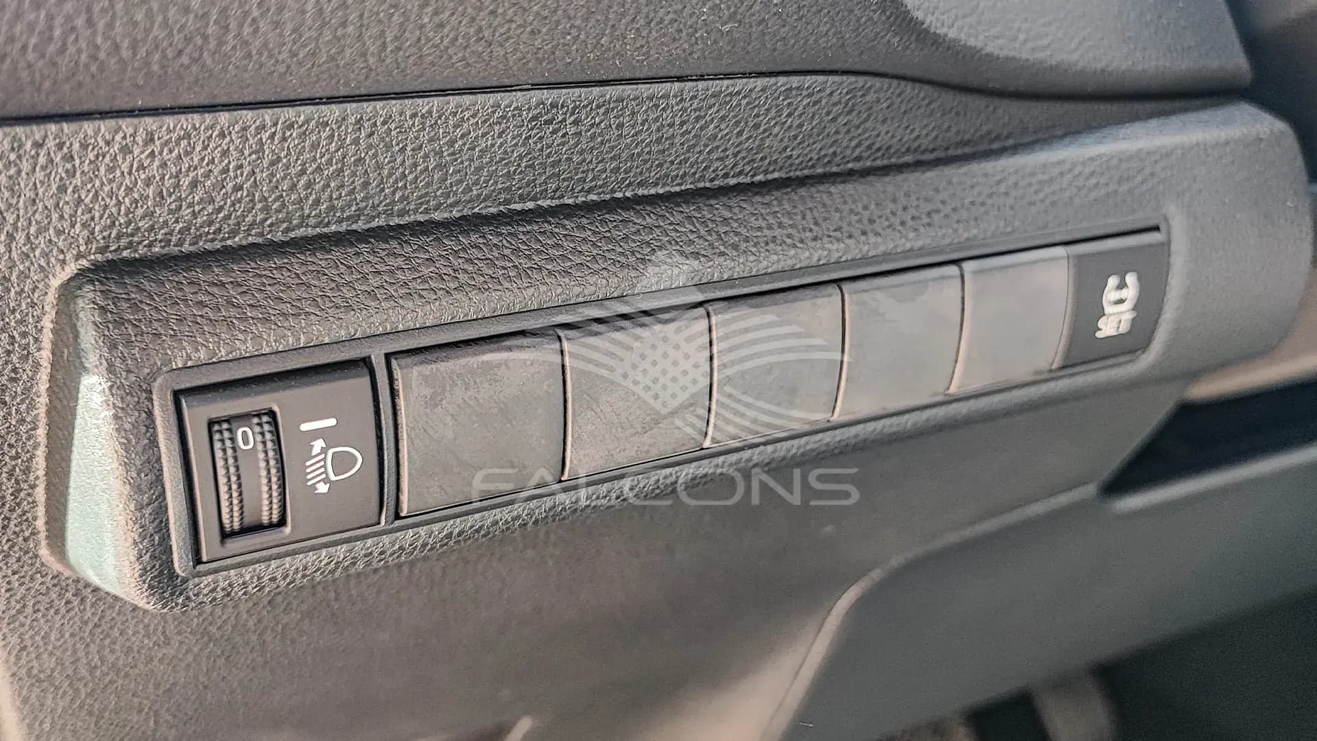 1.6L MED AT - Image 17