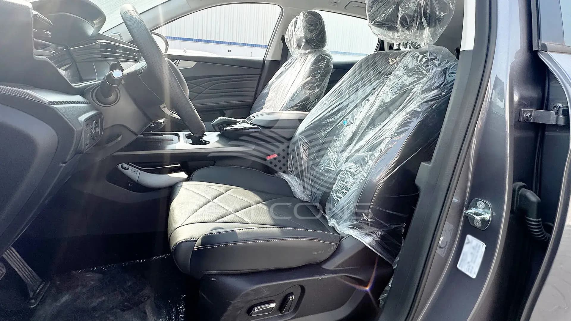 1.6T Flagship VERSION 7 SEATS AT - Image 13