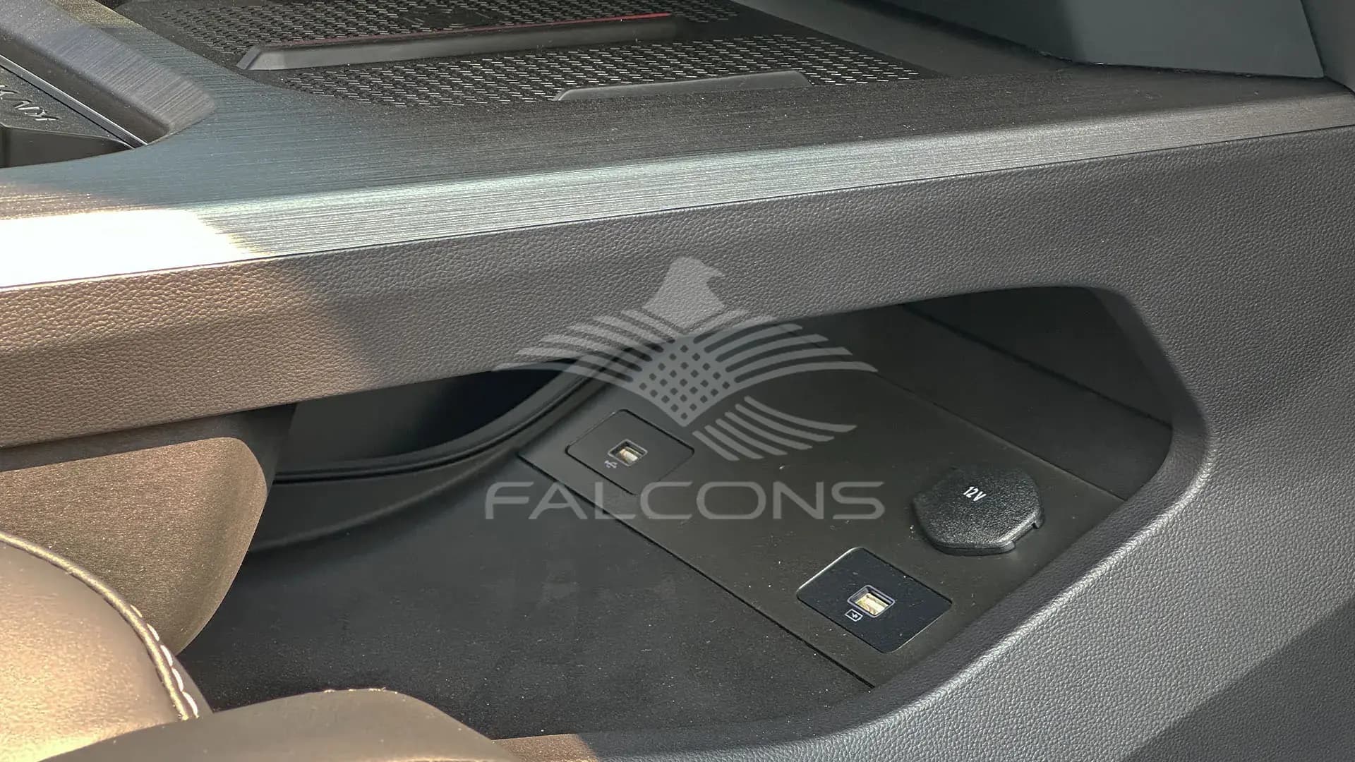 1.6T Flagship VERSION 7 SEATS AT - Image 20