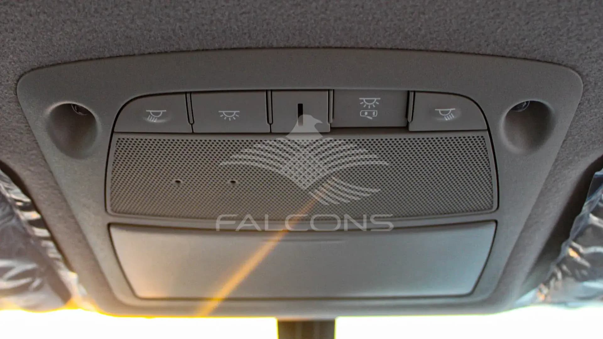 2.5L 4WD TITANIUM 7AT - Image 18