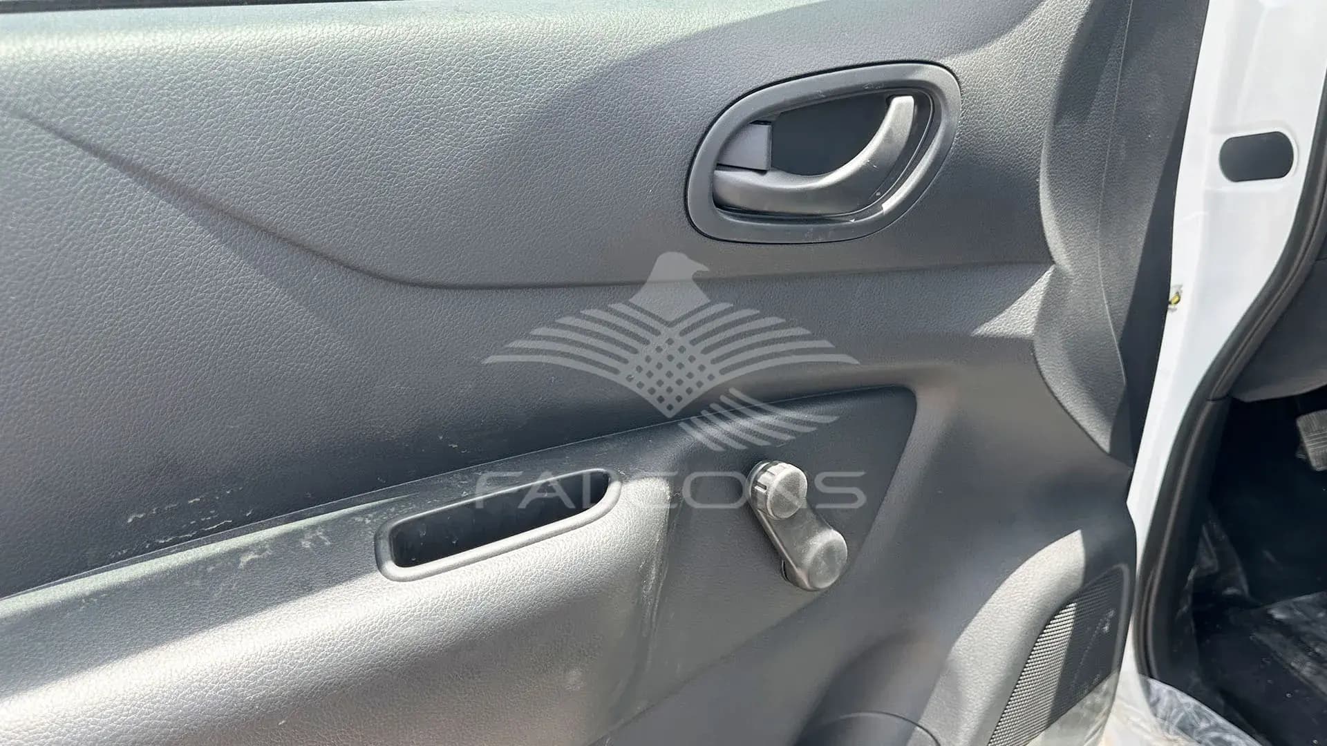 2.5D XE D23 4X4 DC PLUS MT - Image 13