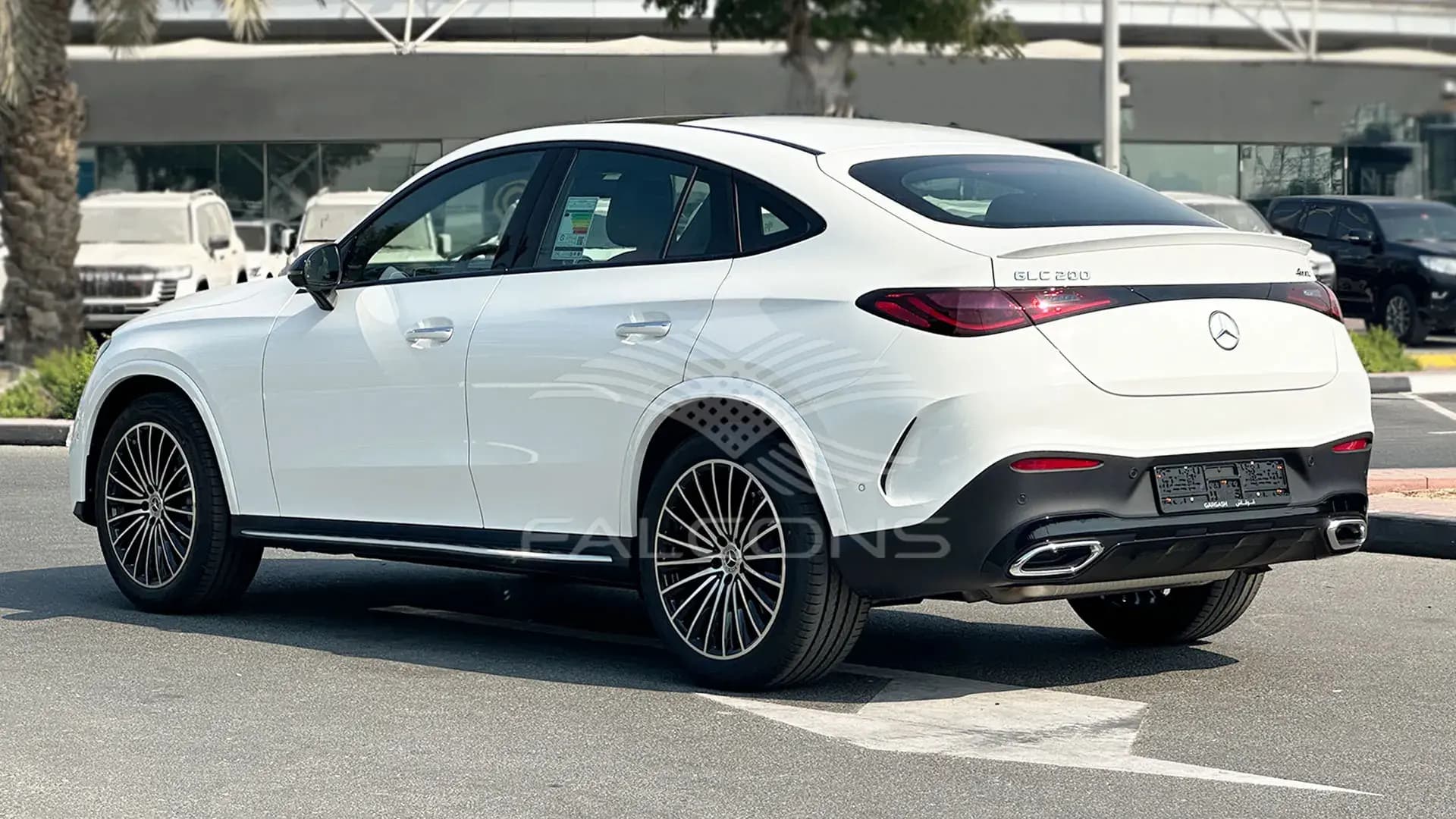 2.0L 4MATIC Coupe AT - Image 3