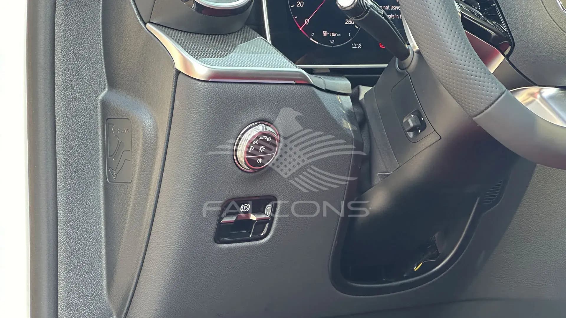 2.0L 4MATIC Coupe AT - Image 11