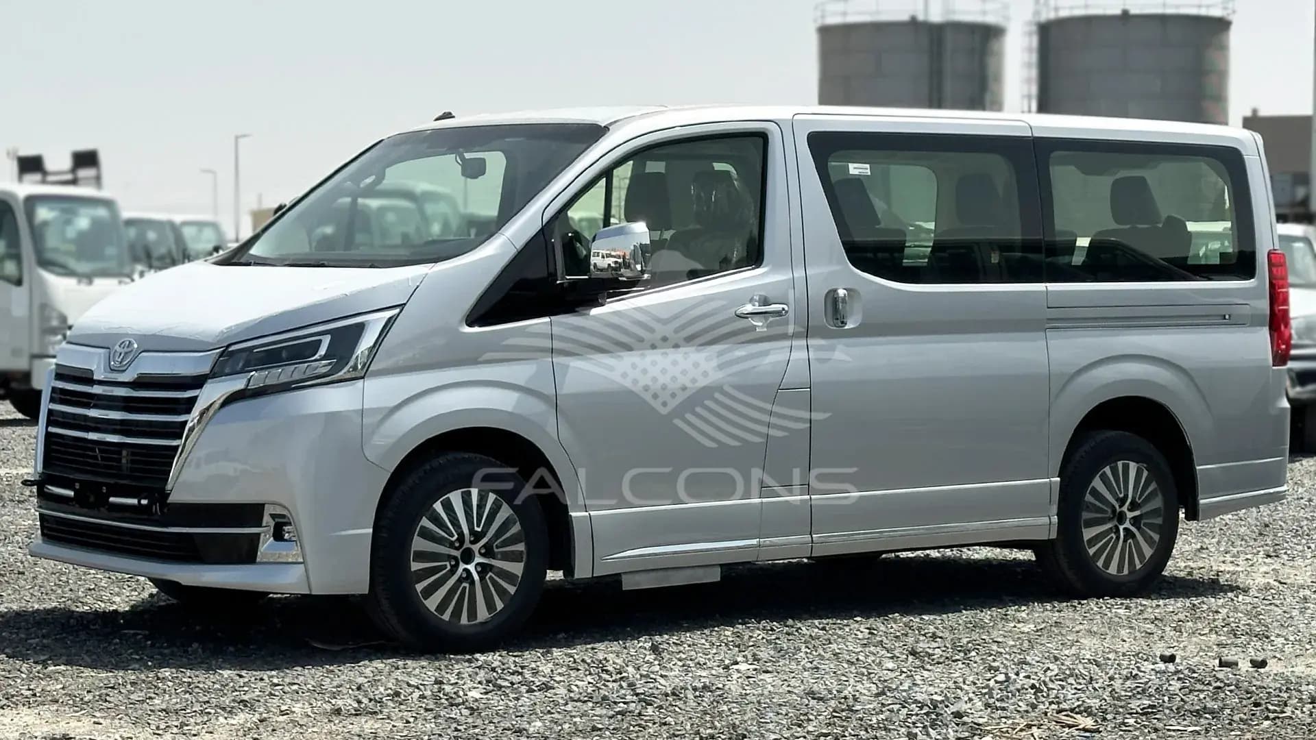 3.5L V6 6-STR LEATHER AT - Image 2