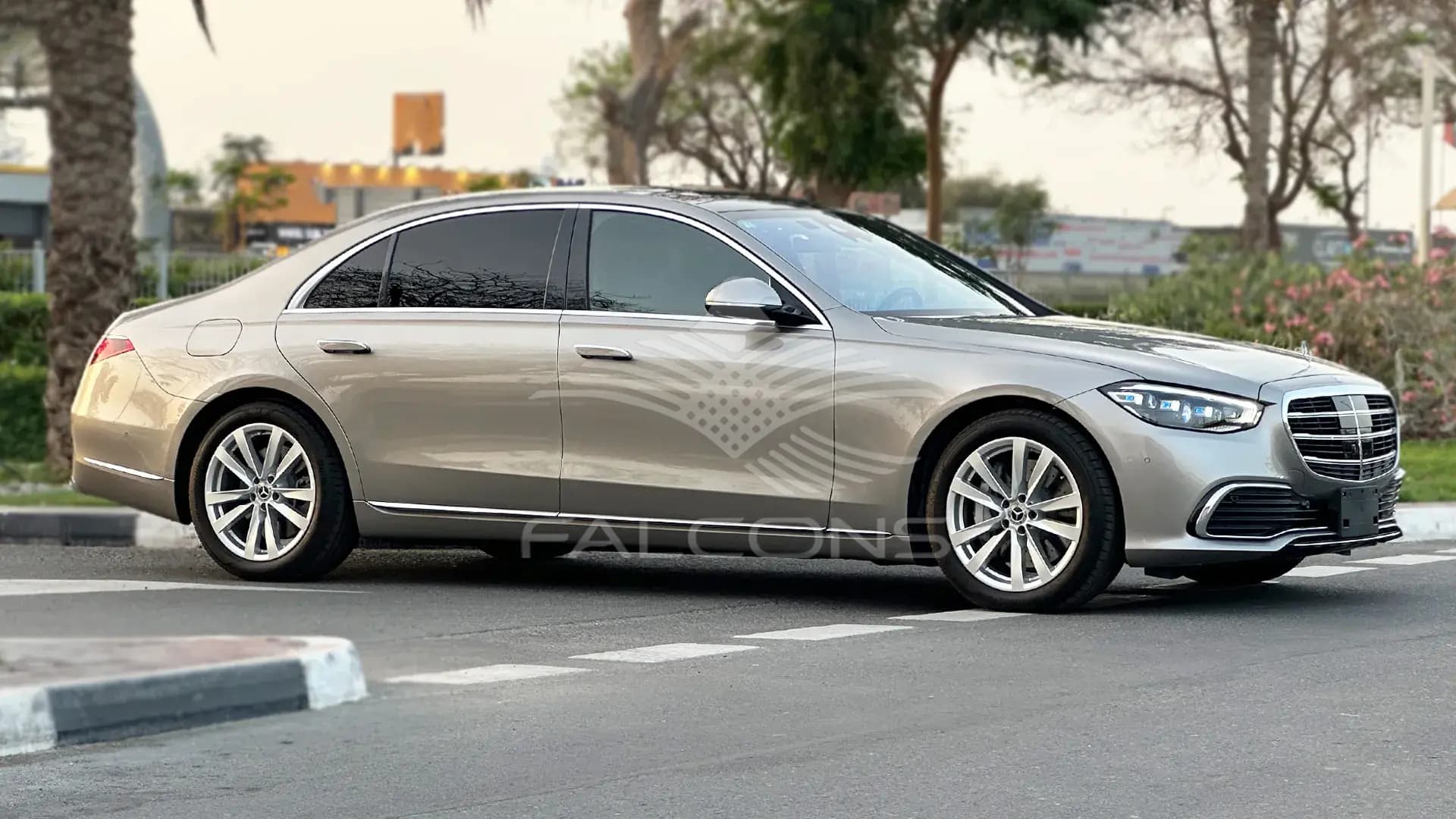 3.0L 4-MATIC AT - Image 5