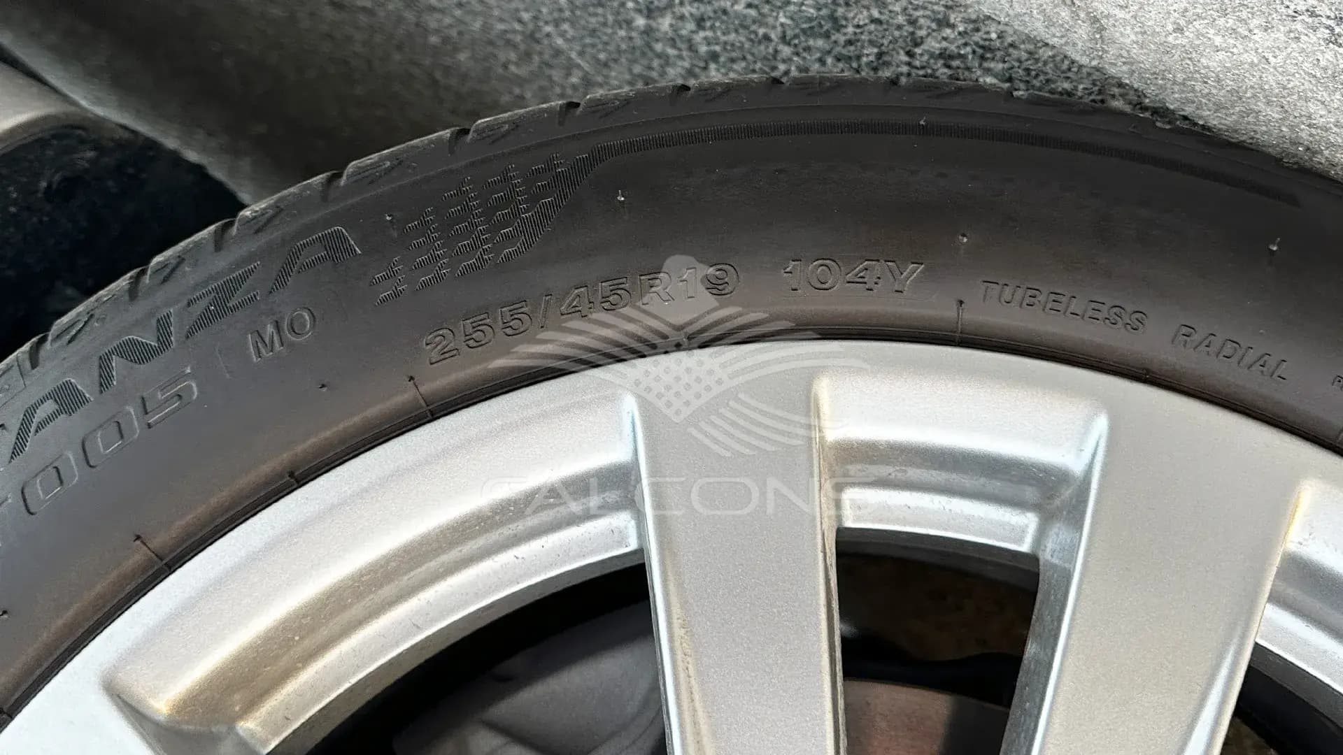 3.0L 4-MATIC AT - Image 10