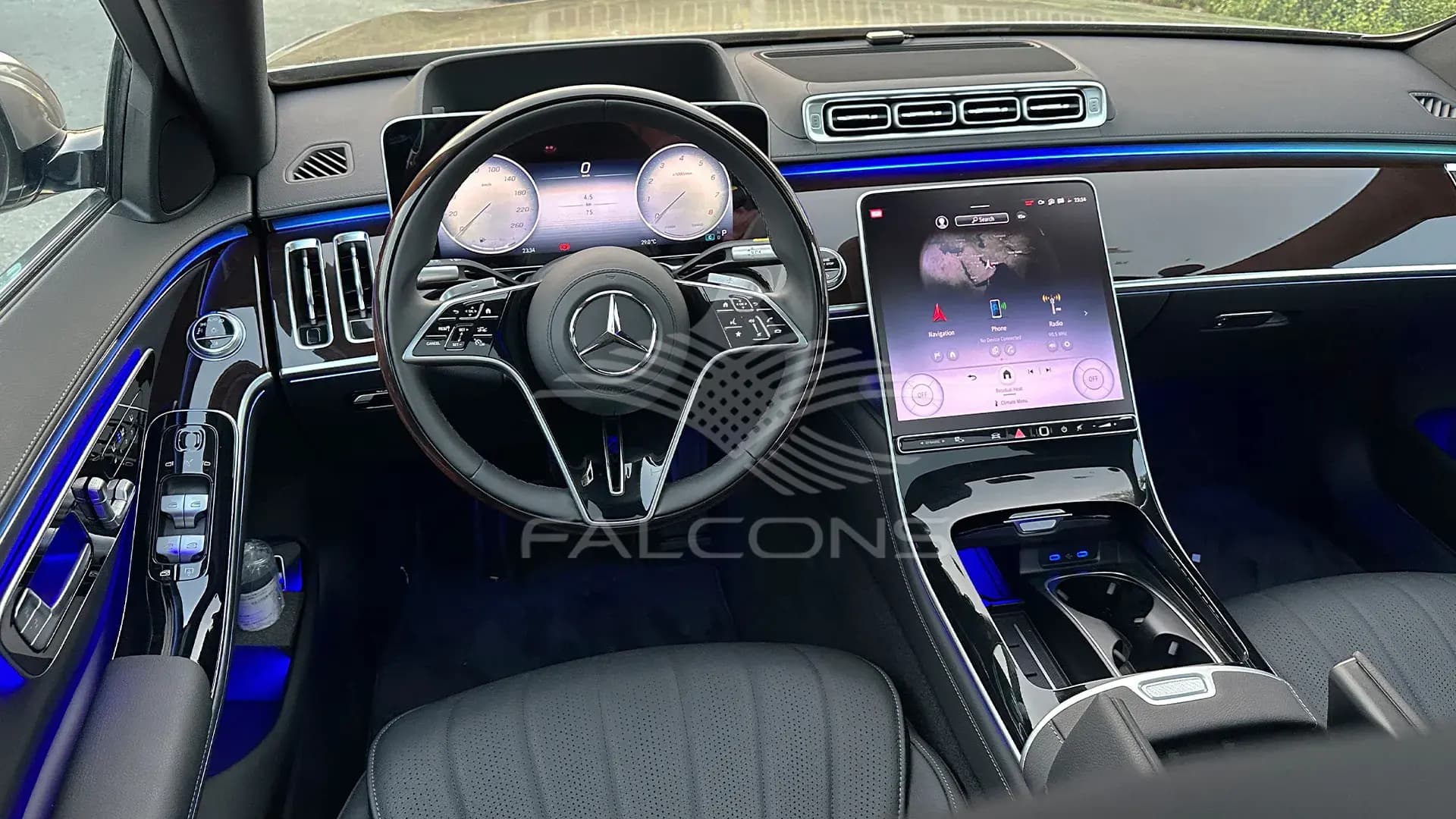 3.0L 4-MATIC AT - Image 18