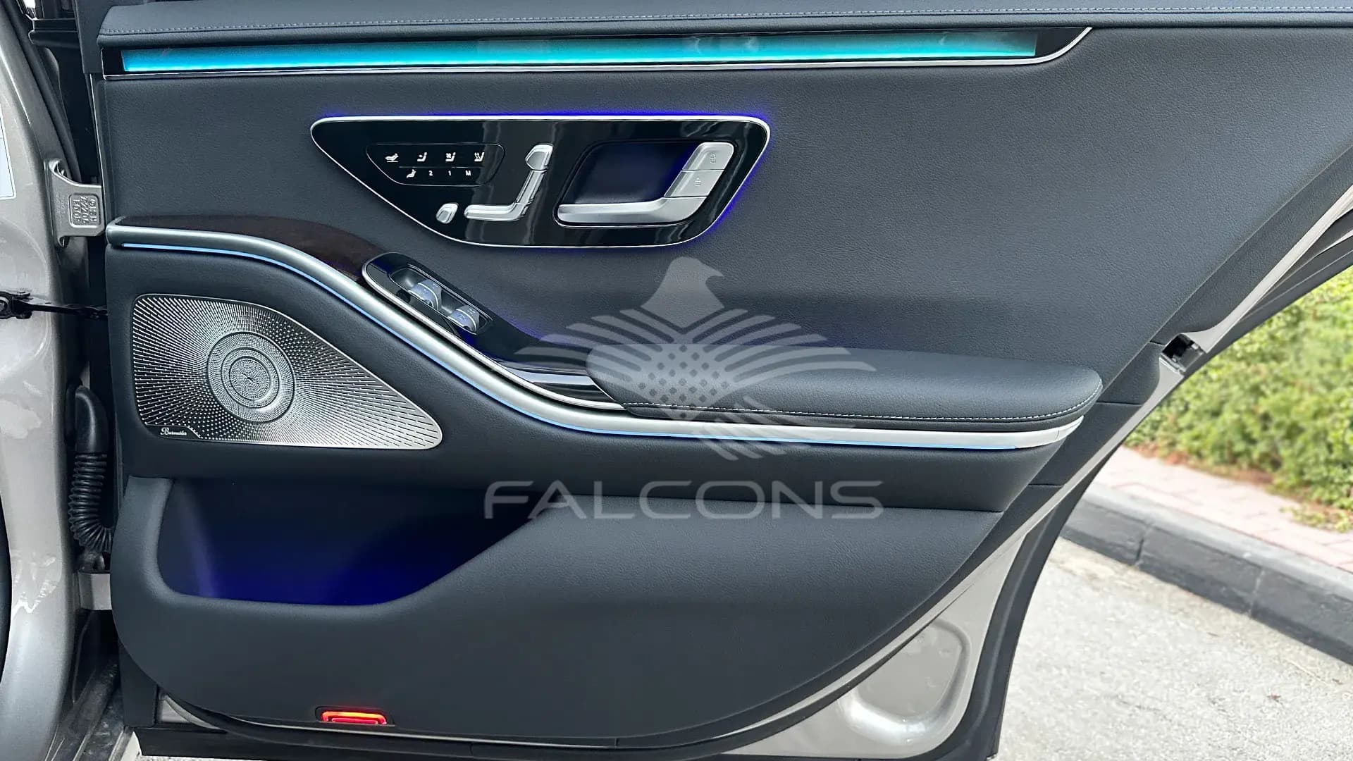 3.0L 4-MATIC AT - Image 19