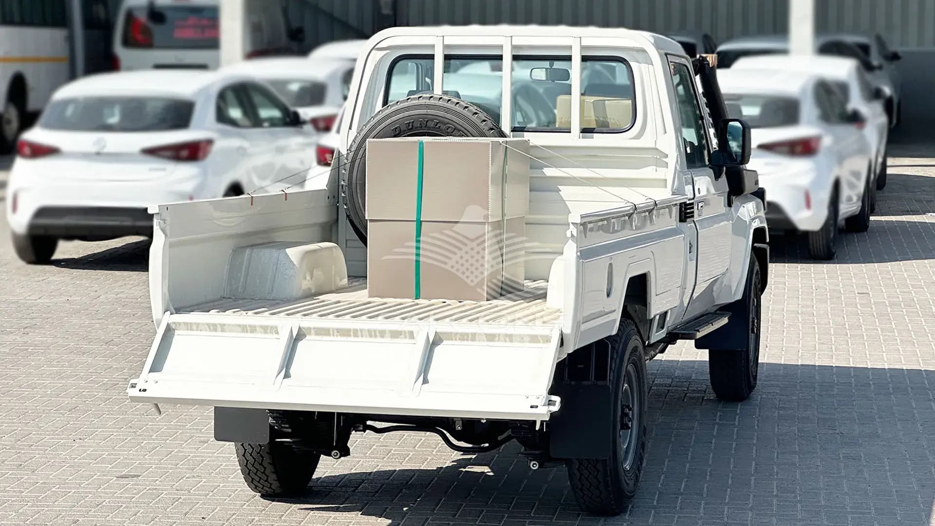 4.2L SC 3STR DSL 2 AIRBAG & ABS MT - Image 16