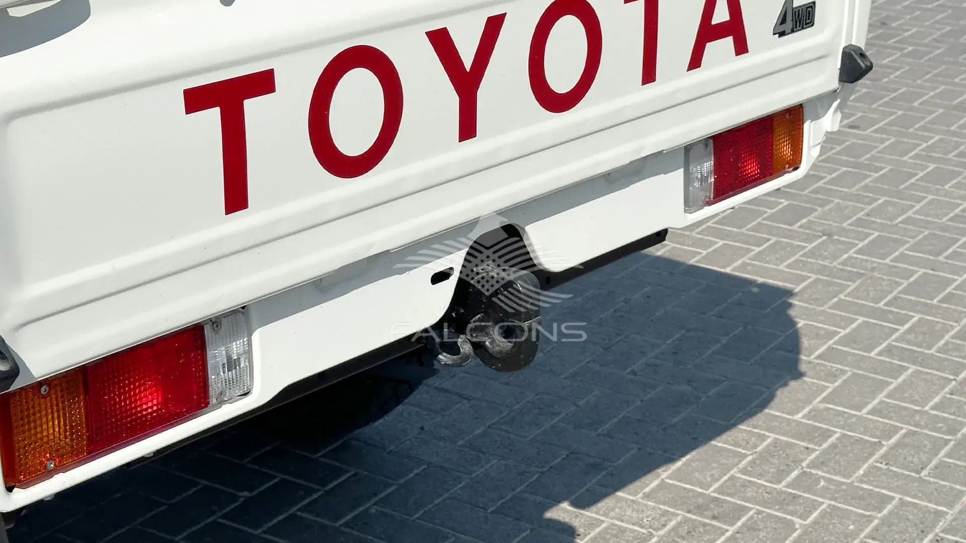 4.2L SC 3STR DSL 2 AIRBAG & ABS MT - Image 17