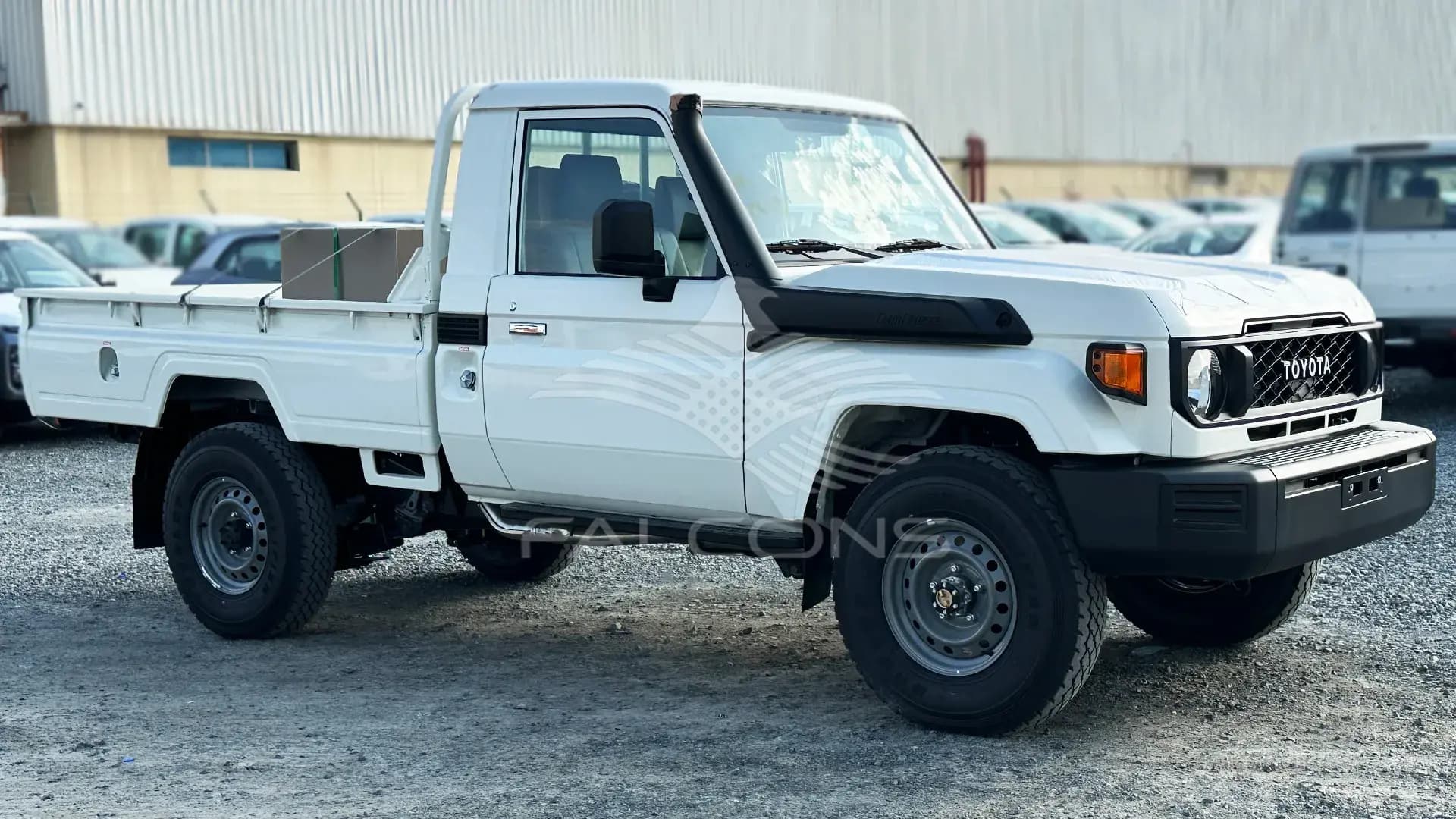 4.2L 3 STR SC DSL DAB & ABS NEW FACE MT - Image 5