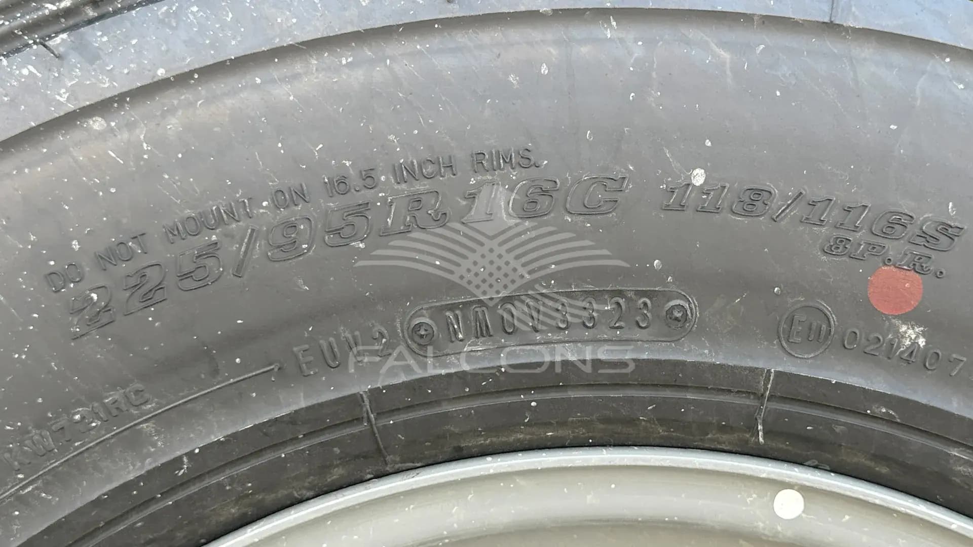 4.2L 3 STR SC DSL DAB & ABS NEW FACE MT - Image 8