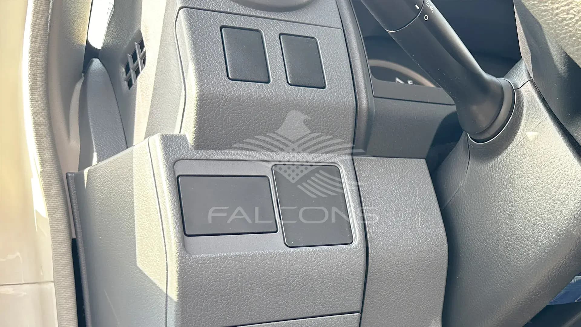 4.2L 3 STR SC DSL DAB & ABS NEW FACE MT - Image 11