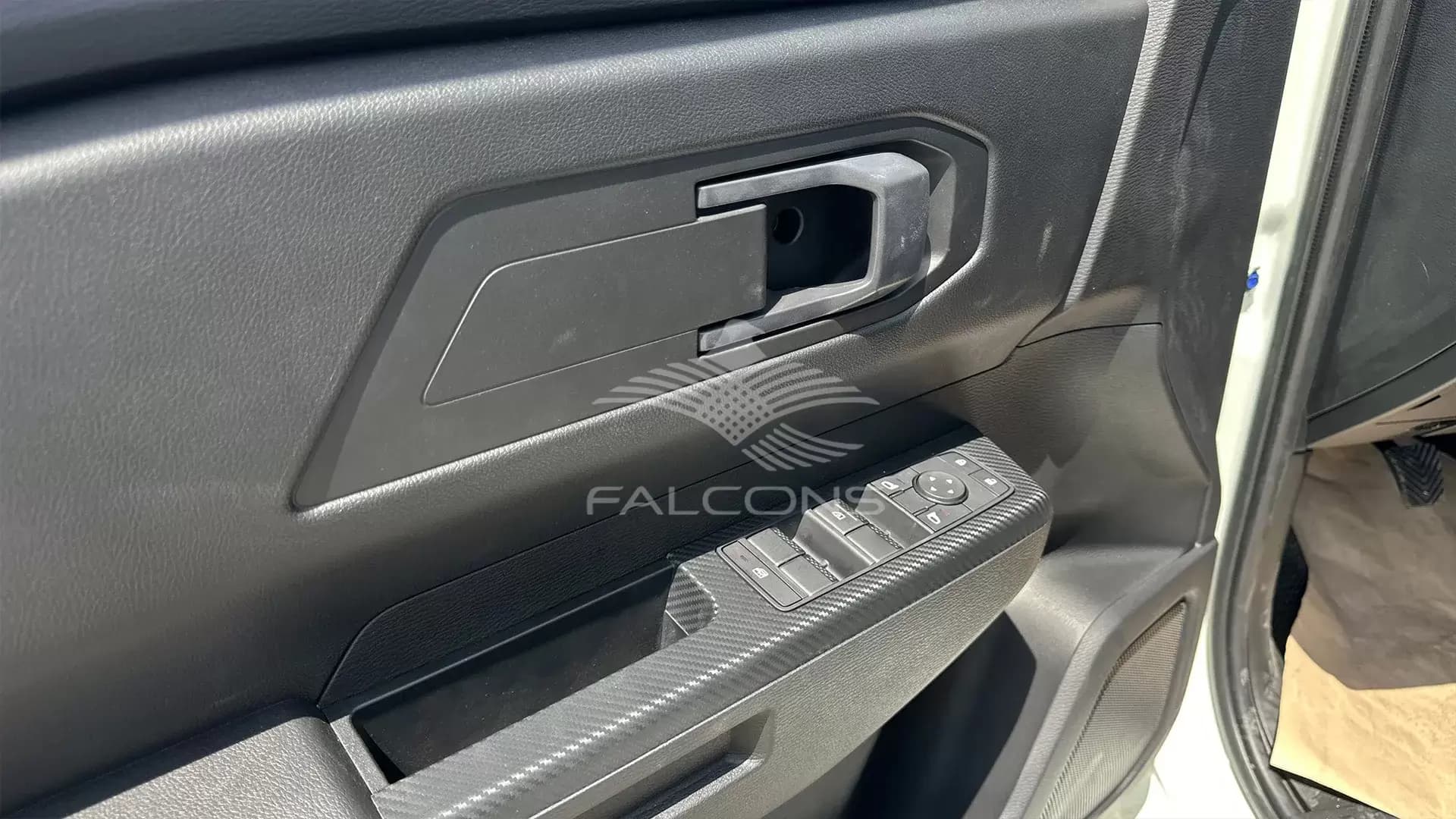 2.4L D DC 4WD GL New Face 5MT - Image 10