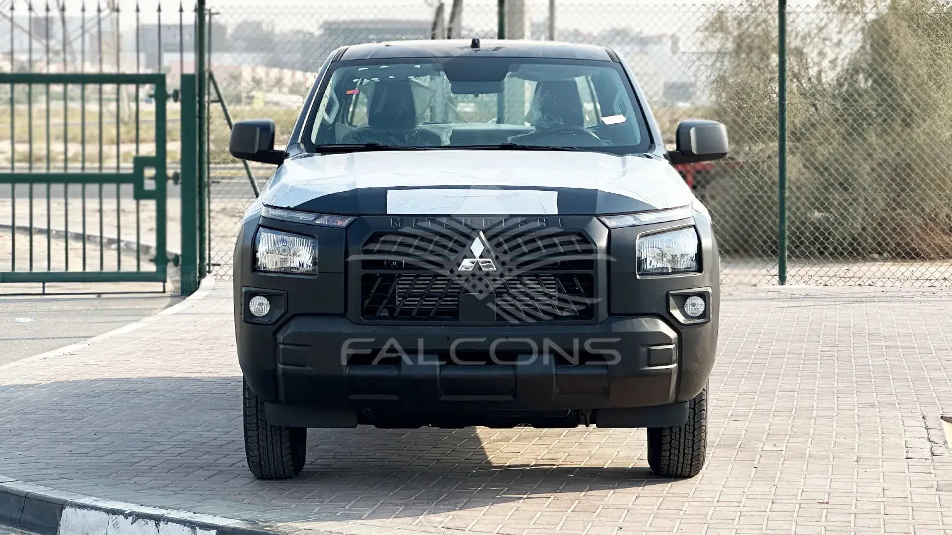 2.4L D DC 4WD GL Chrome MT - Image 6