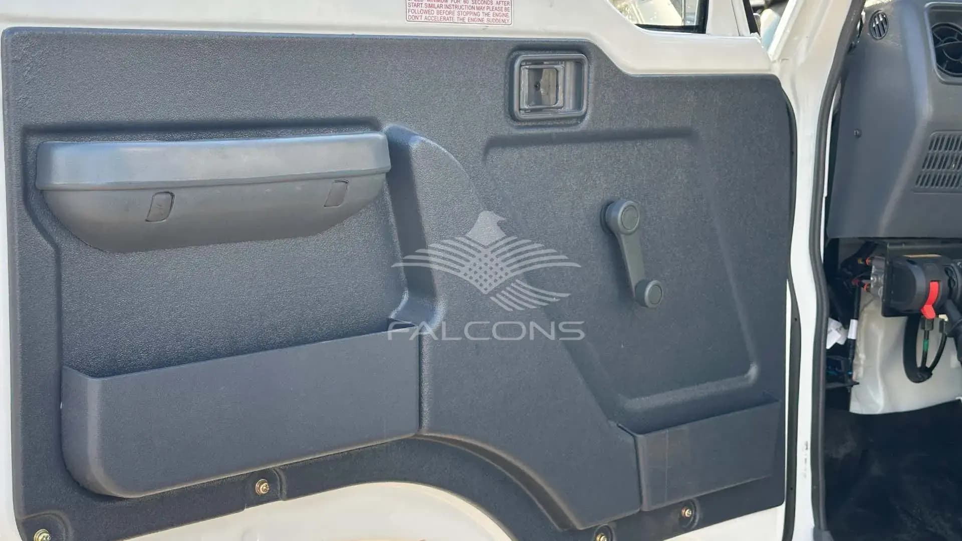 3.5L 4x2 LHD Diesel MT - Image 10