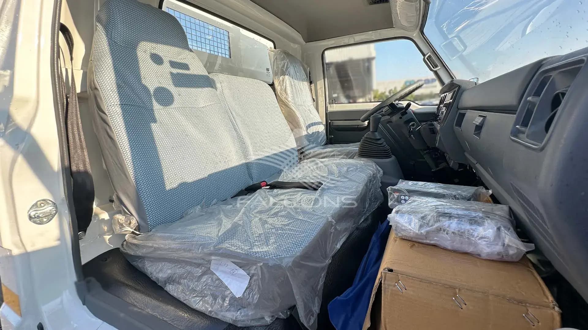 3.5L 4x2 LHD Diesel MT - Image 12