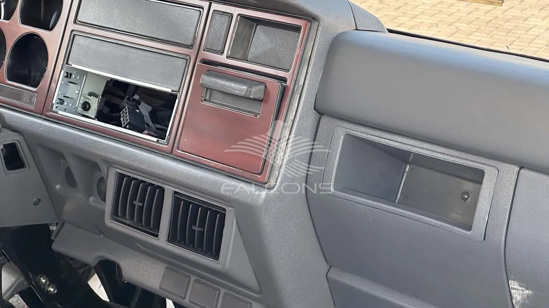 3.5L 4x2 LHD Diesel MT - Image 16