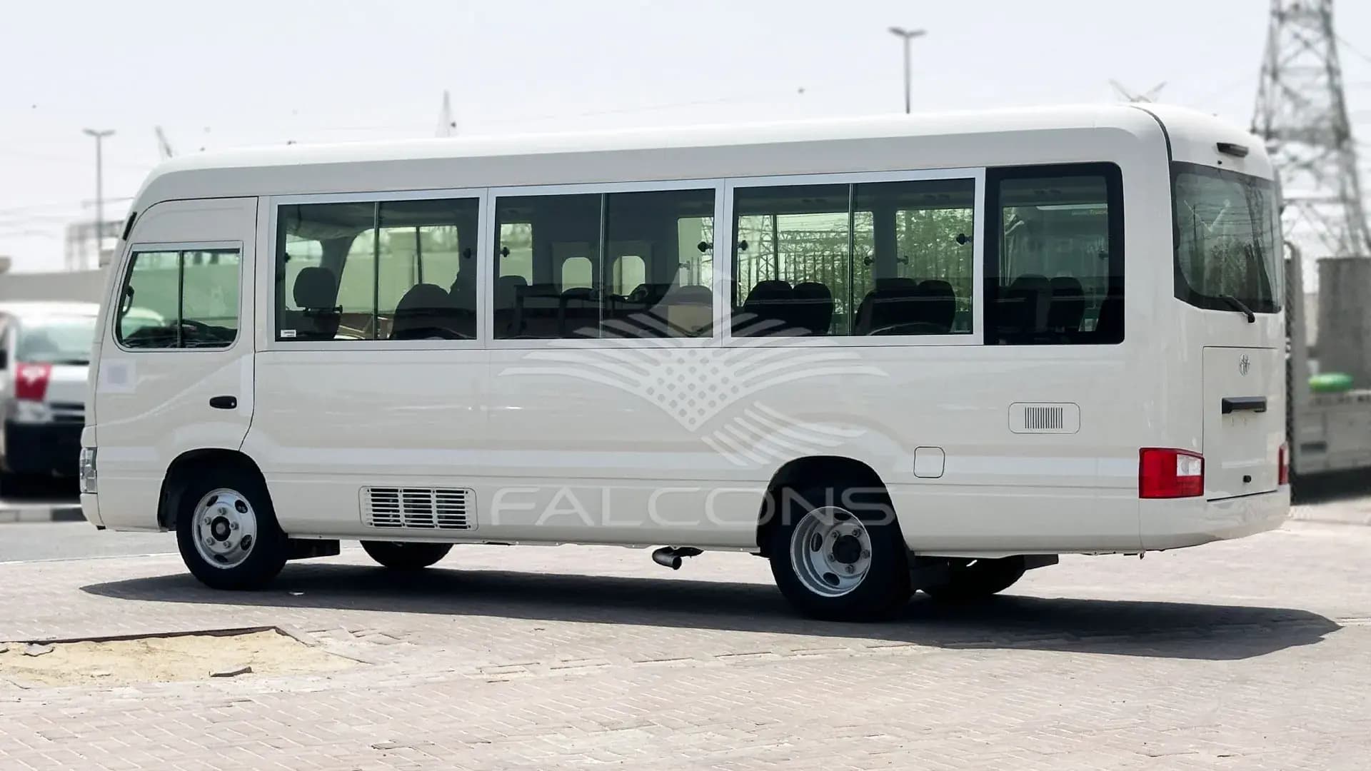 2.7L Bus Petrol 30-Seater MT - Image 2