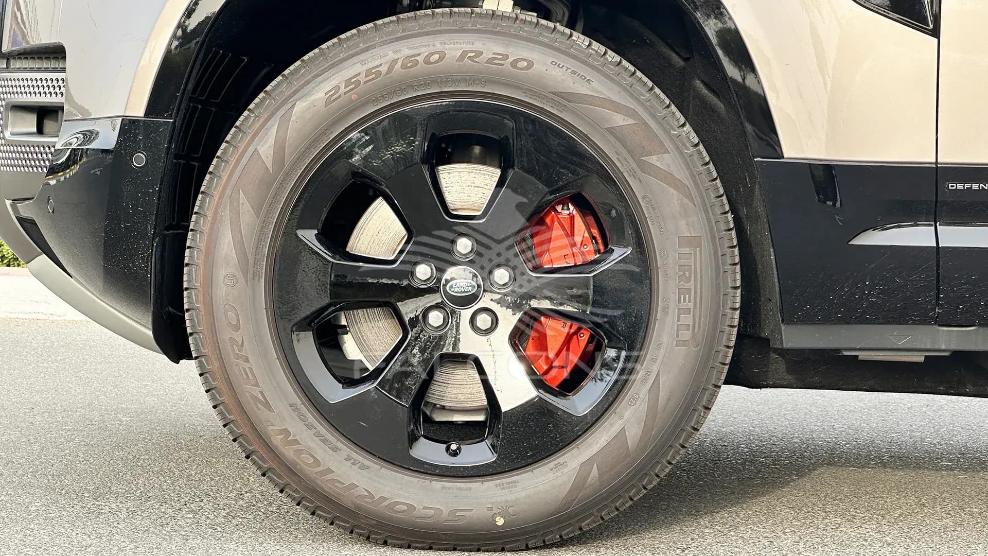 3.0L 110 P400 X EDITION 20 ALLOY AT - Image 7