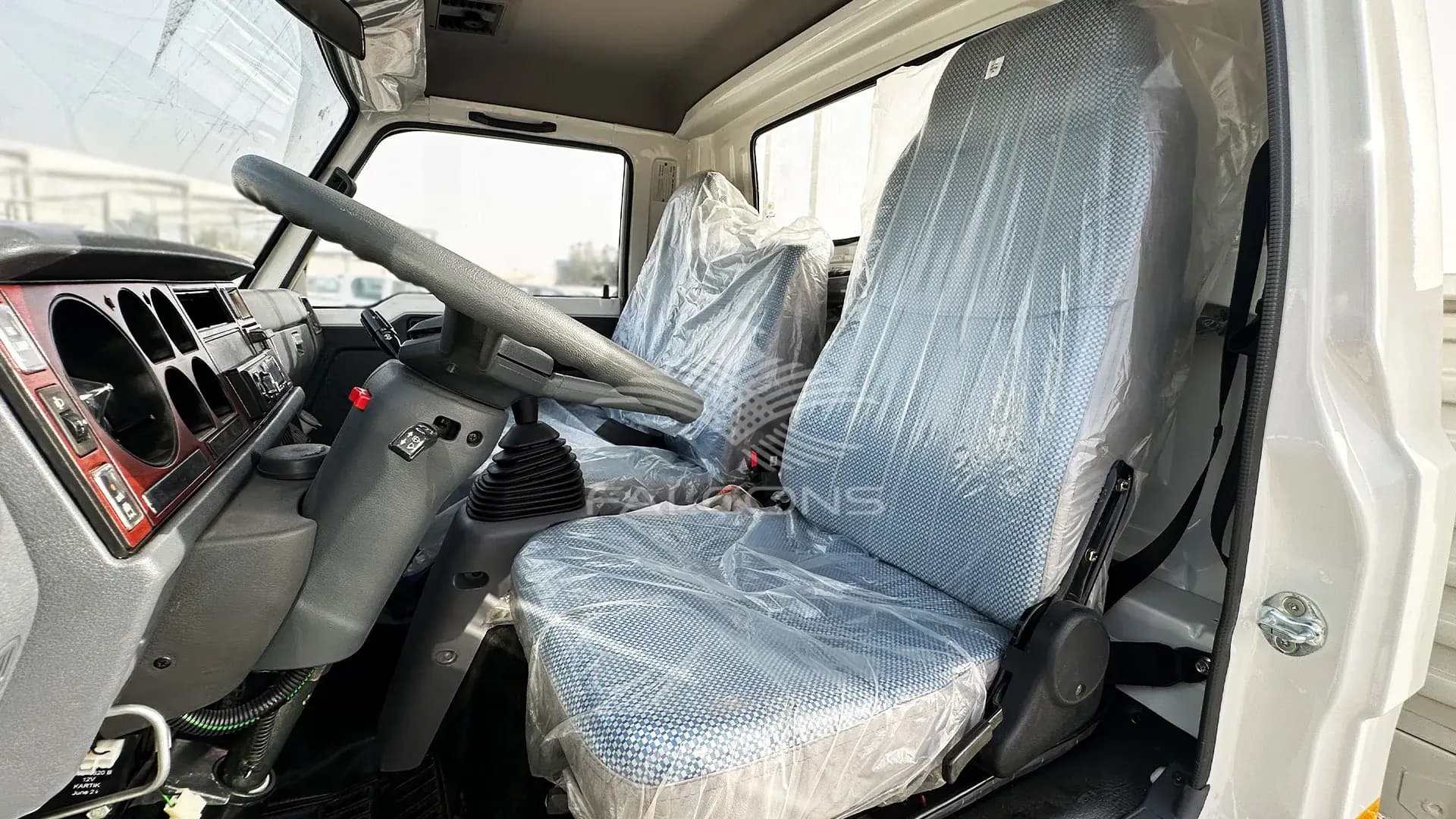 3.5L 4x2 LHD Diesel MT - Image 13