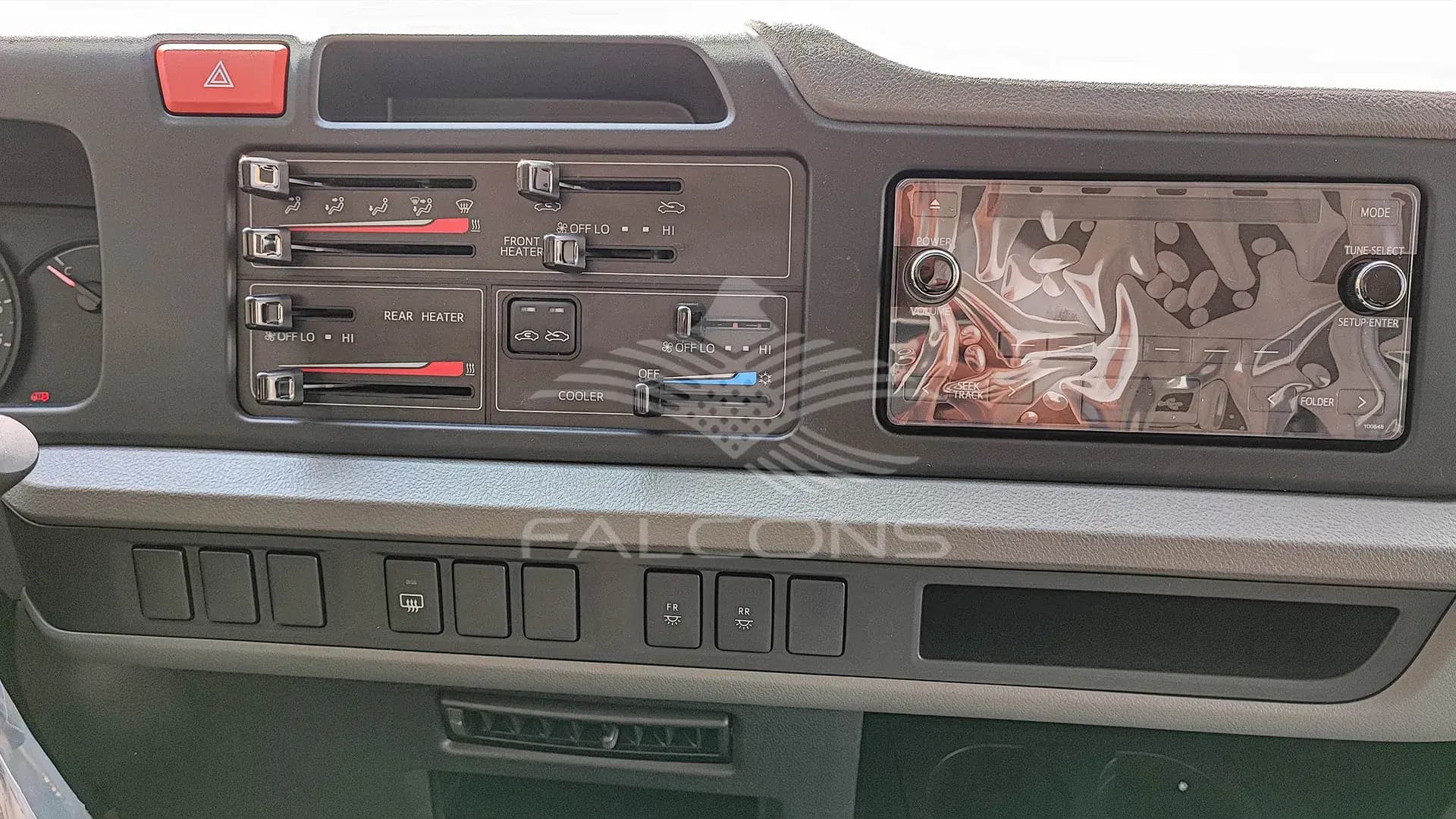 4.2L DSL 23 DLX MT - Image 13