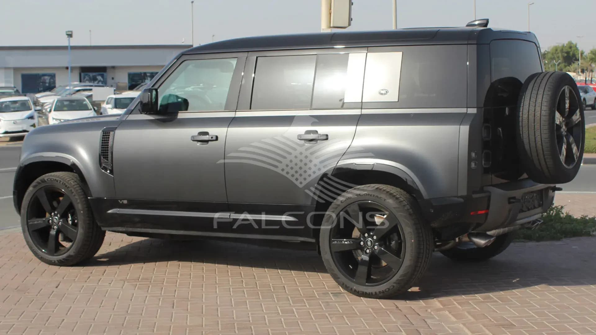 5.0L 110 V8 CARPATHIAN EDITION AT - Image 2