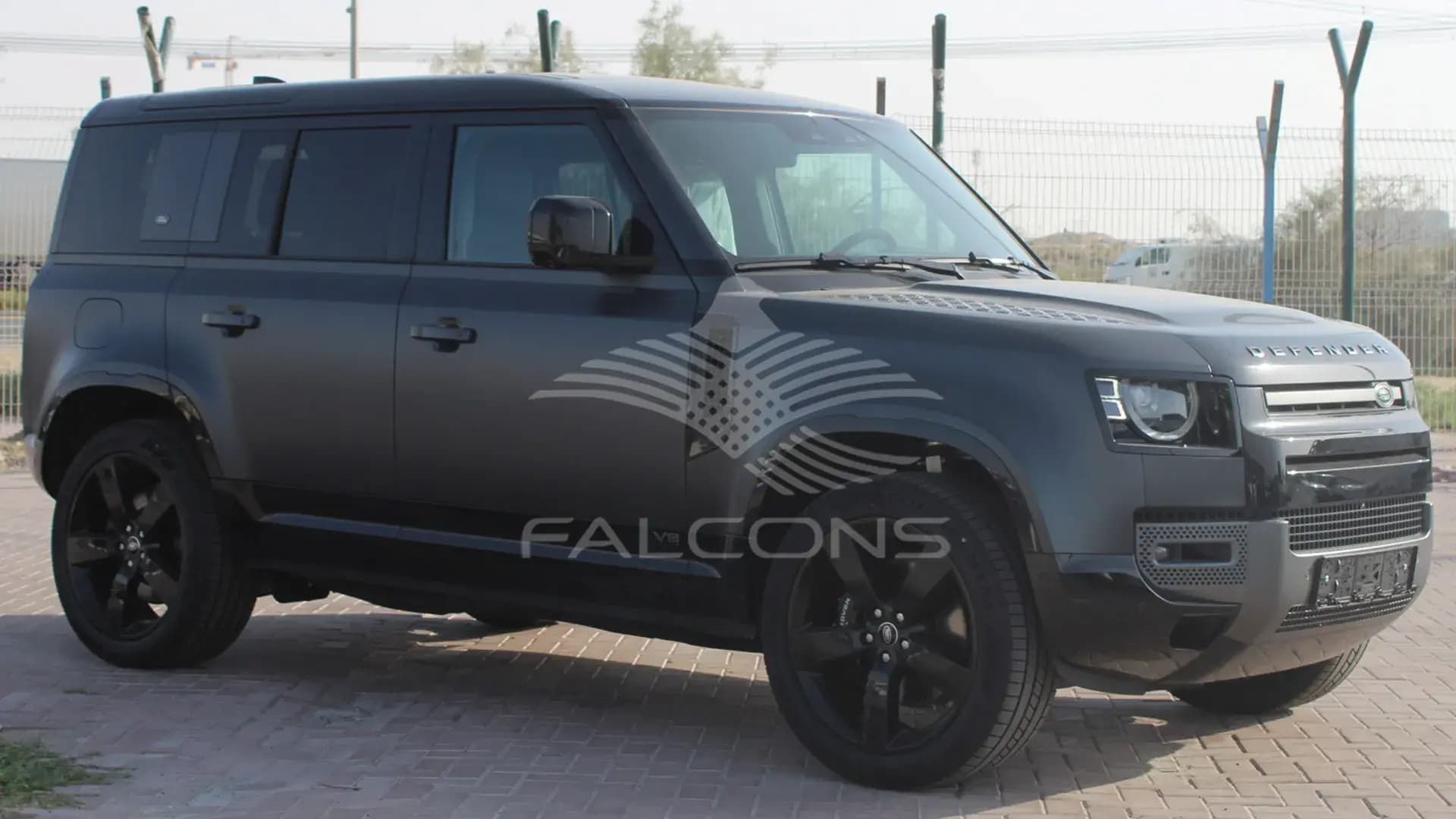 5.0L 110 V8 CARPATHIAN EDITION AT - Image 5