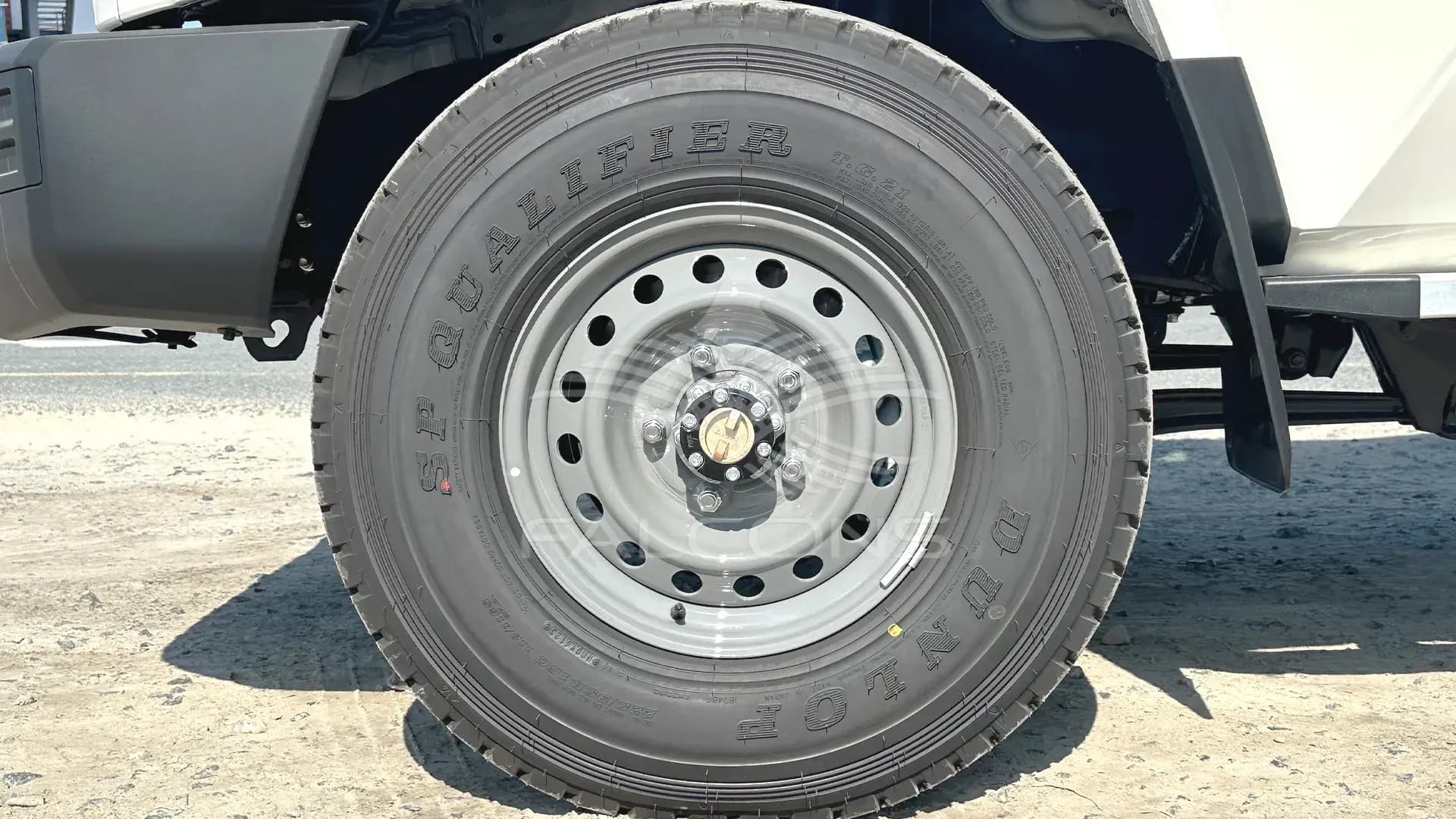 4.2L STD 10 SEATER ABS & AIRBAG MT - Image 7