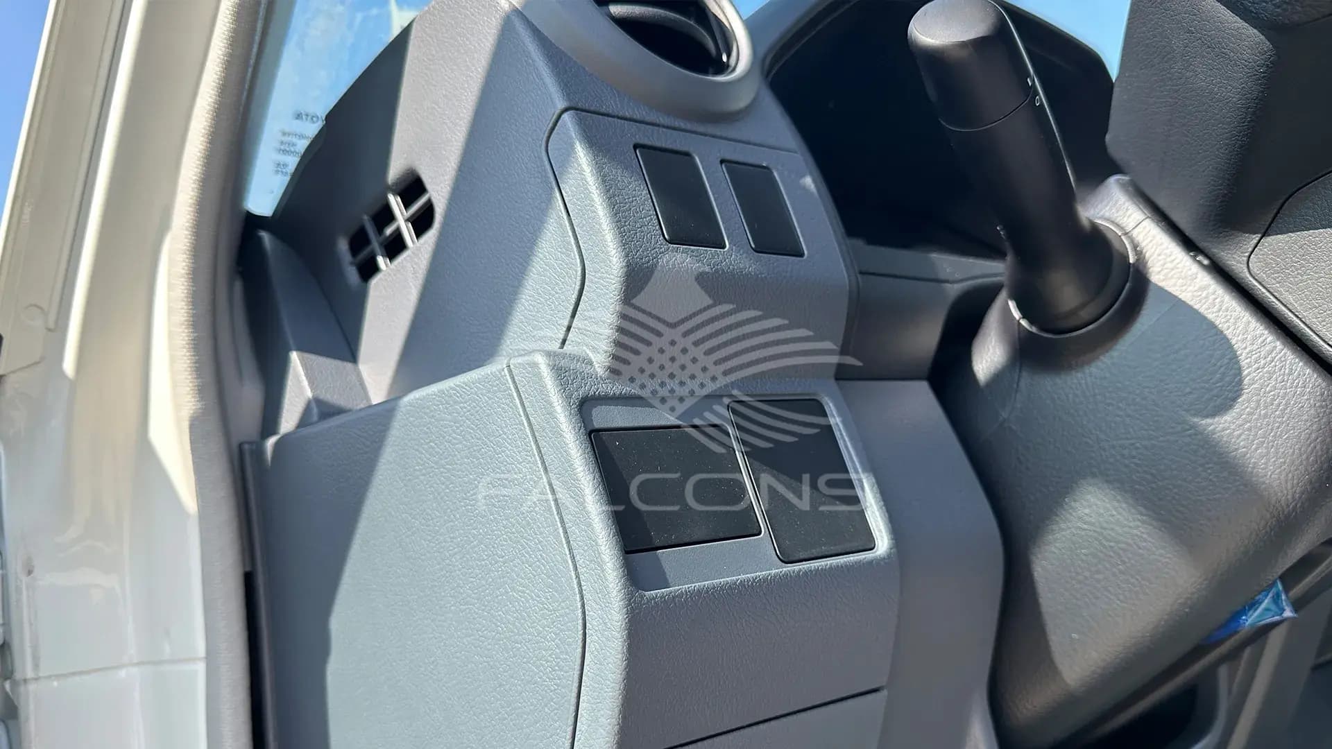 4.2L STD 10 SEATER ABS & AIRBAG MT - Image 15