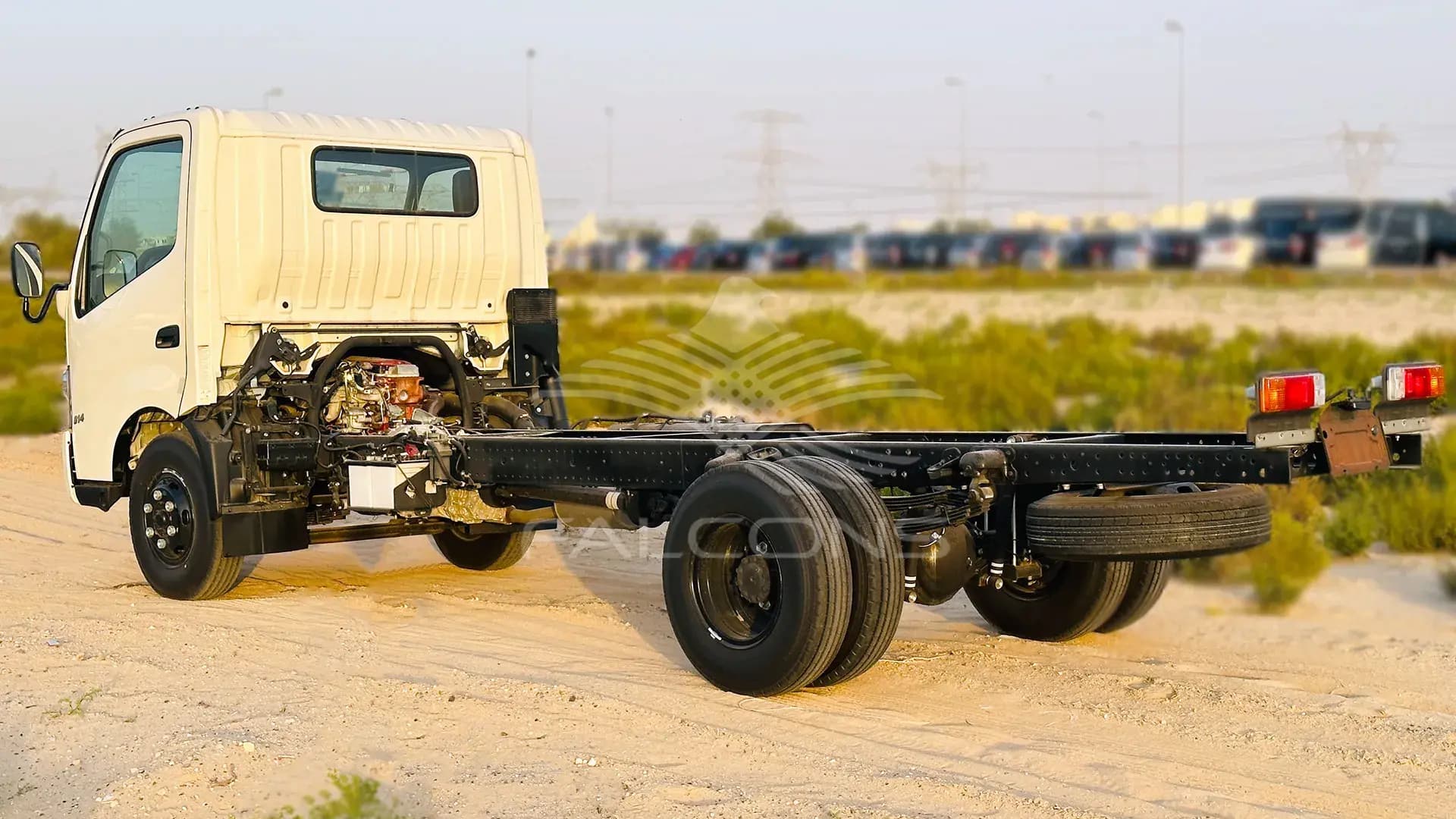 XZU 720L 7.5T 4X2 CHASS CAB 136CV ABS - Image 2